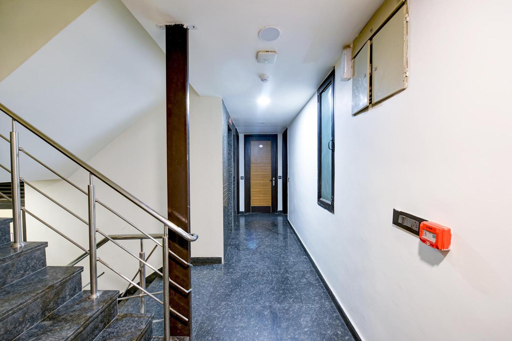 Hotel Sohana Palace Near Railway Station And Connaught Place 4*