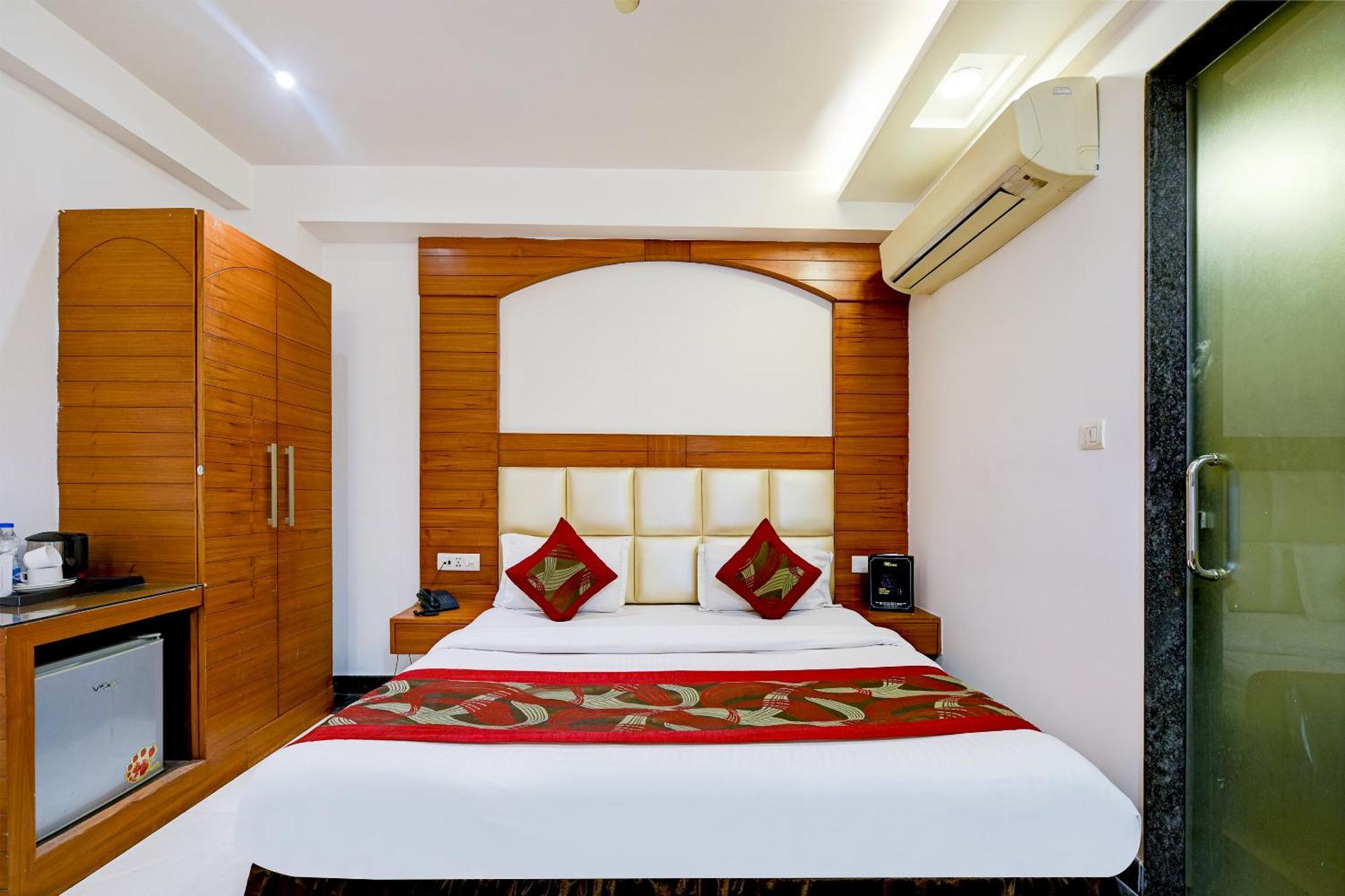 Sohana Palace Near Railway Station And Connaught Place Hotel New Delhi