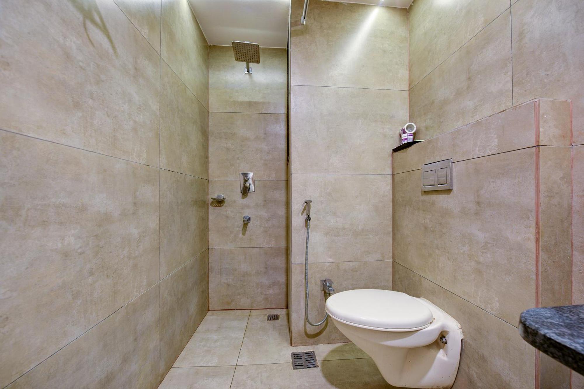 Hotel Sohana Palace Near Railway Station And Connaught Place 4*