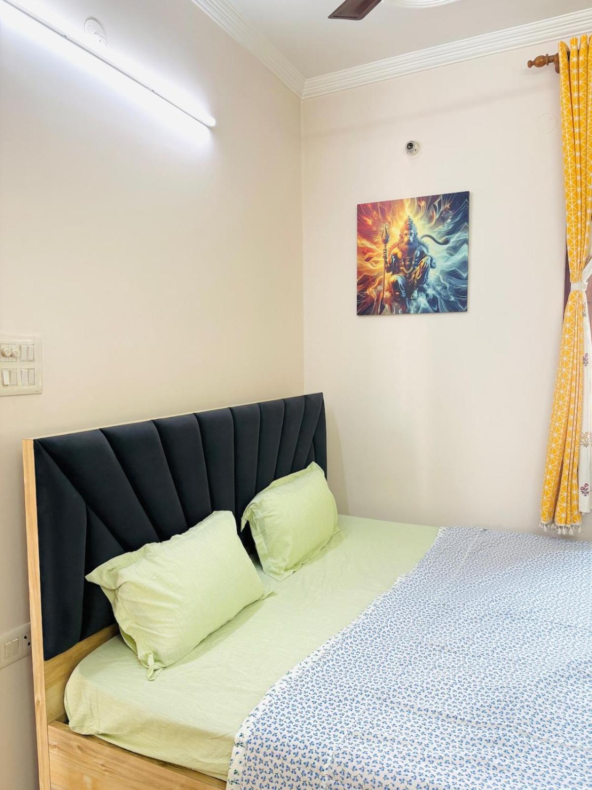 The Royal Retreat 2025 Apartment *