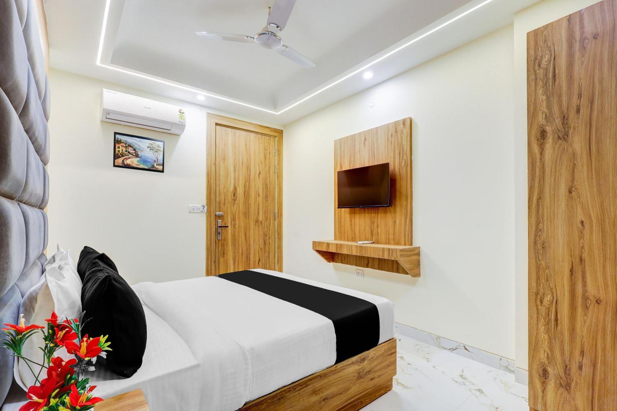 O Manor Luxe Near Airport Hotel New Delhi