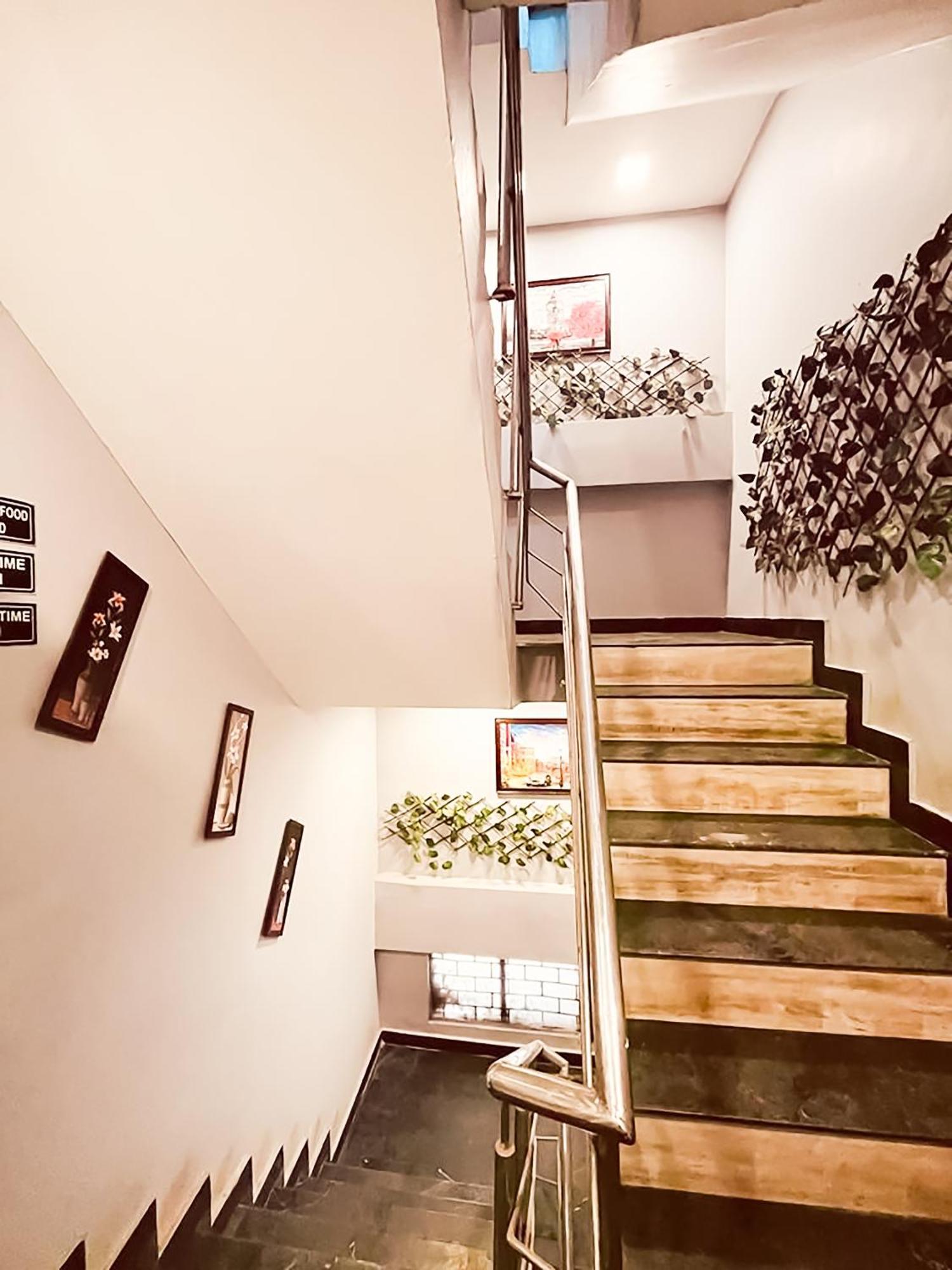The Blu Residency Hotel New Delhi