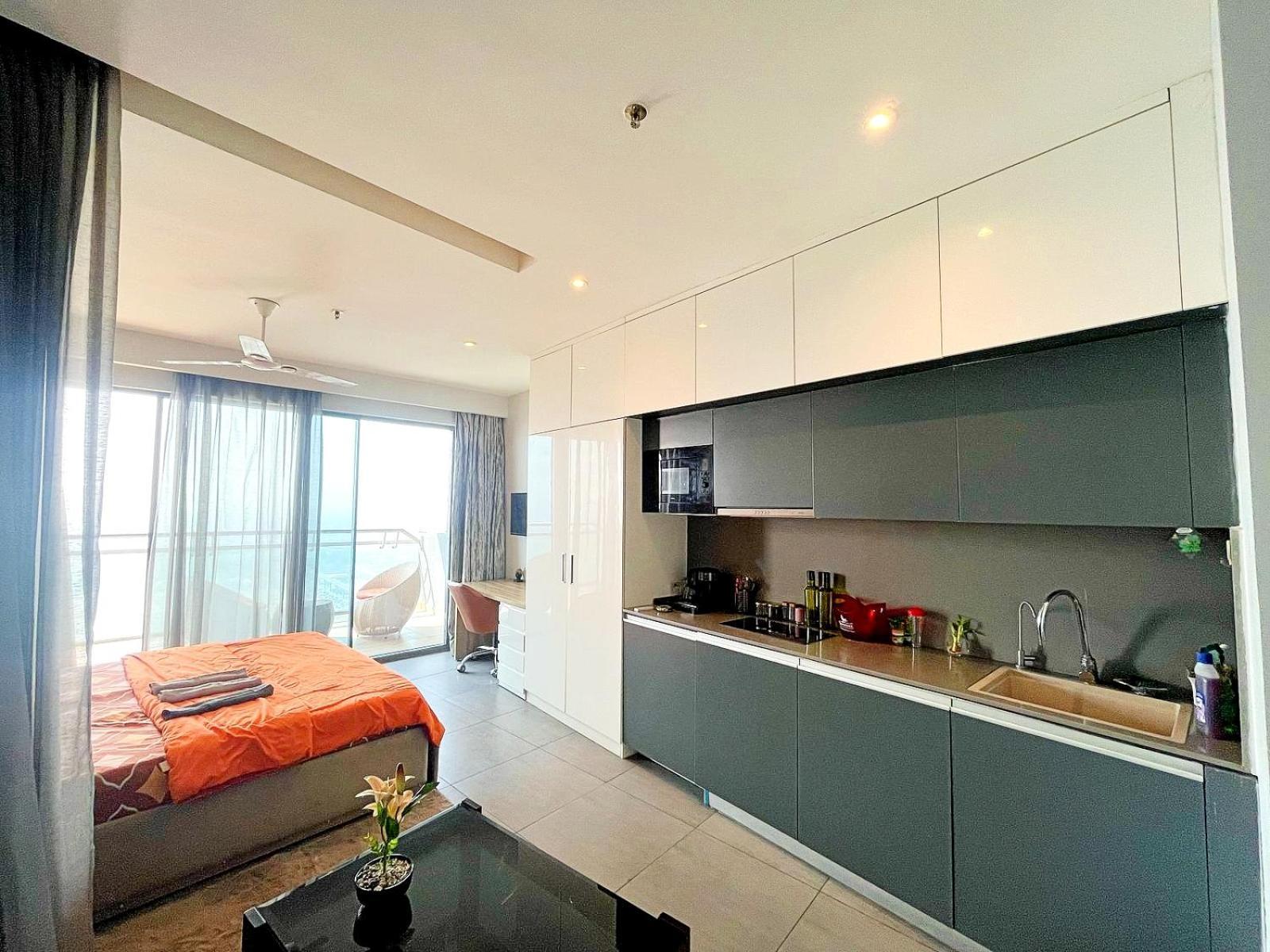 Supernova - Premium Luxurious In Noida 4* Nova Deli