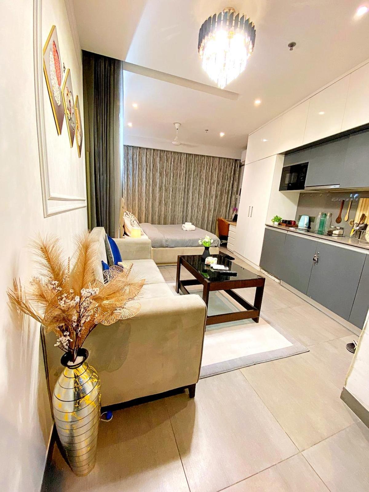 Supernova - Premium Luxurious In Noida 4* Nova Deli