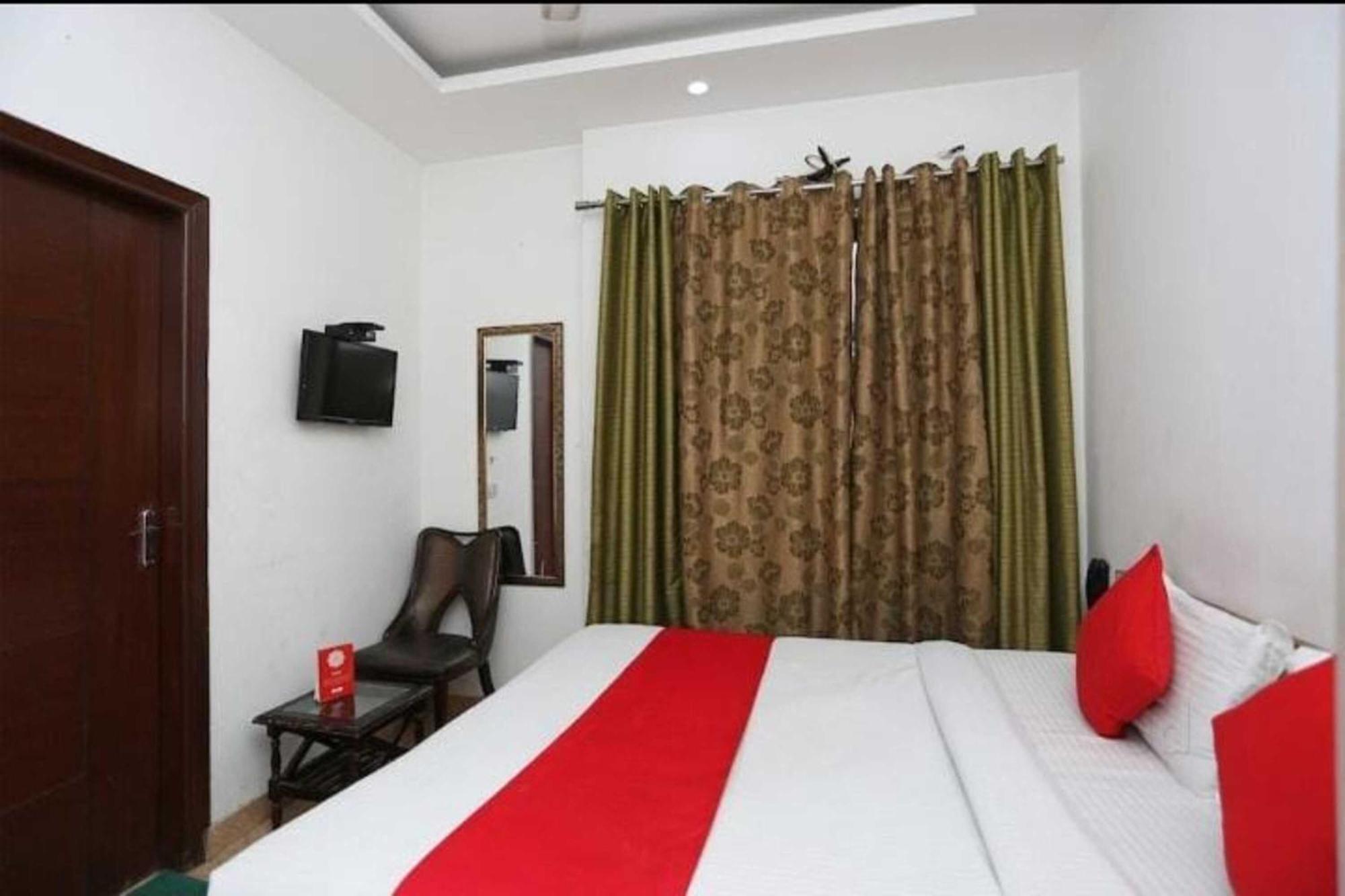 Hotel Bir - Jangpura 3* New Delhi