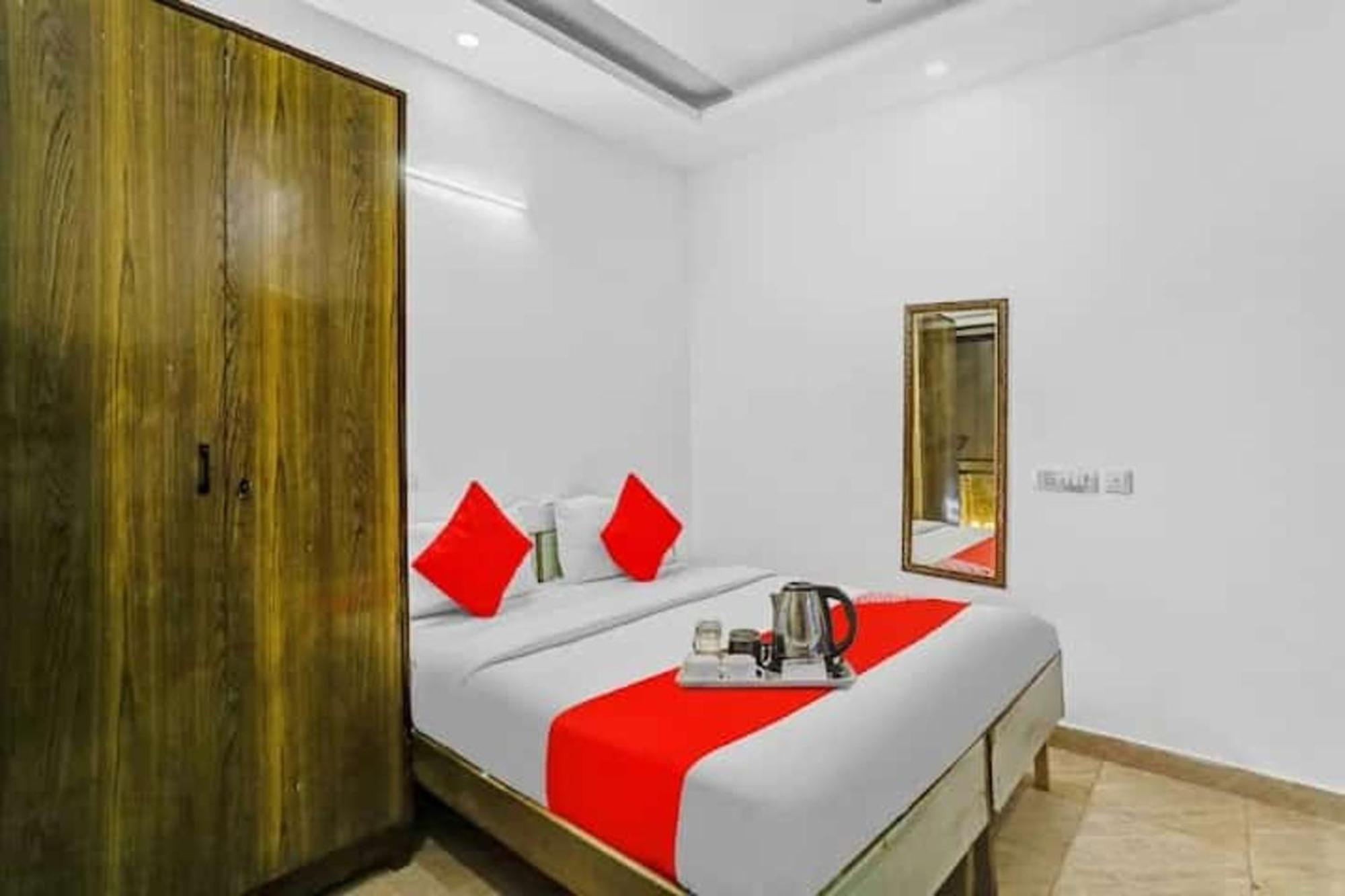 Hotel Bir - Jangpura New Delhi