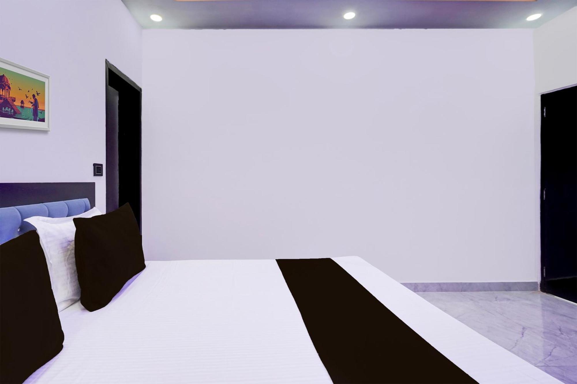 Hotel O Karan Residency 4*