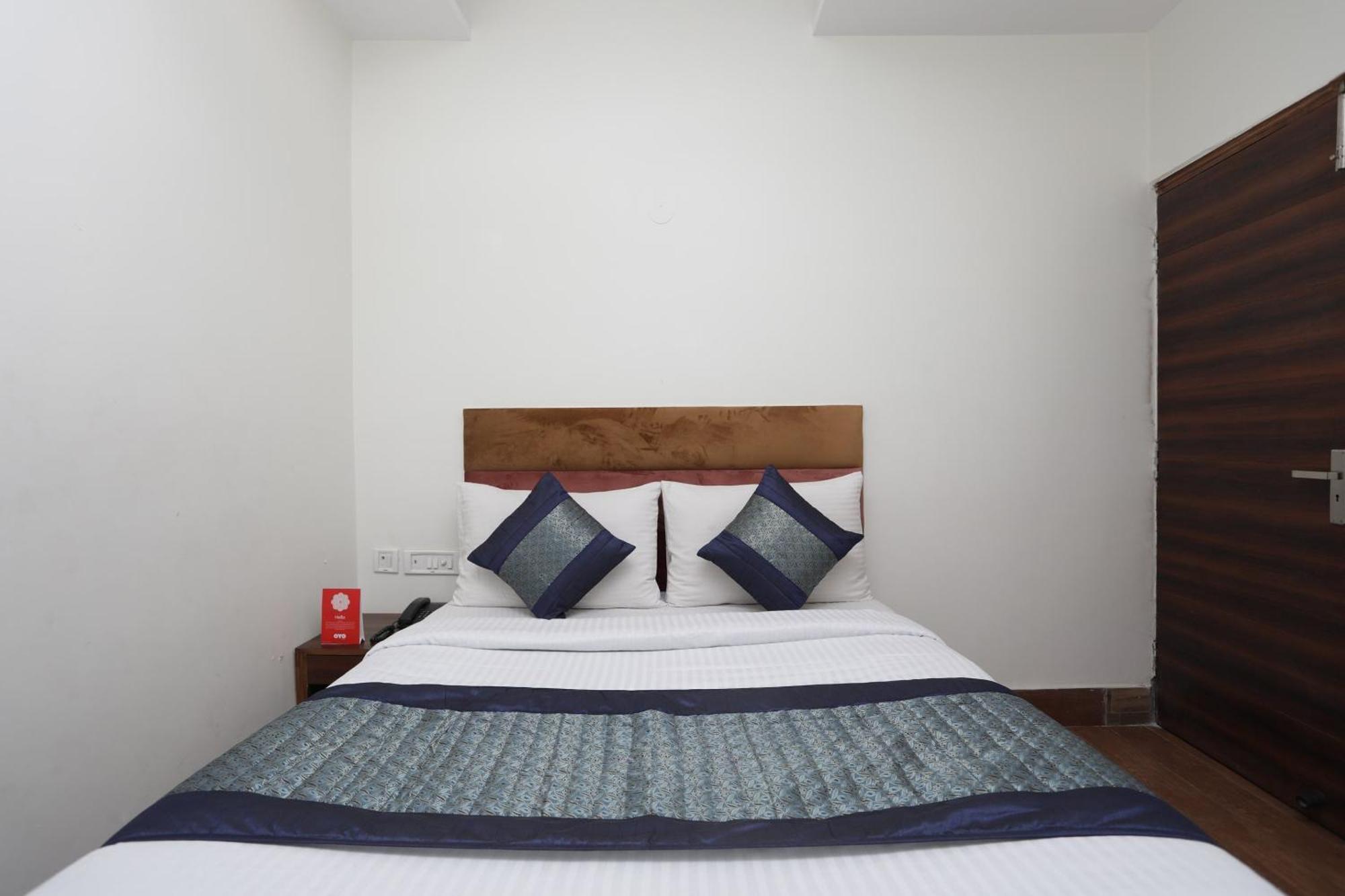 Hotel O Sun Palace Delhi (National Capital Territory of India)