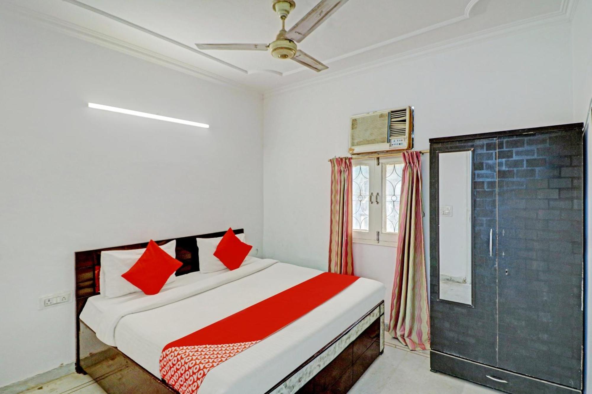 O Red Apple Hotel 3*