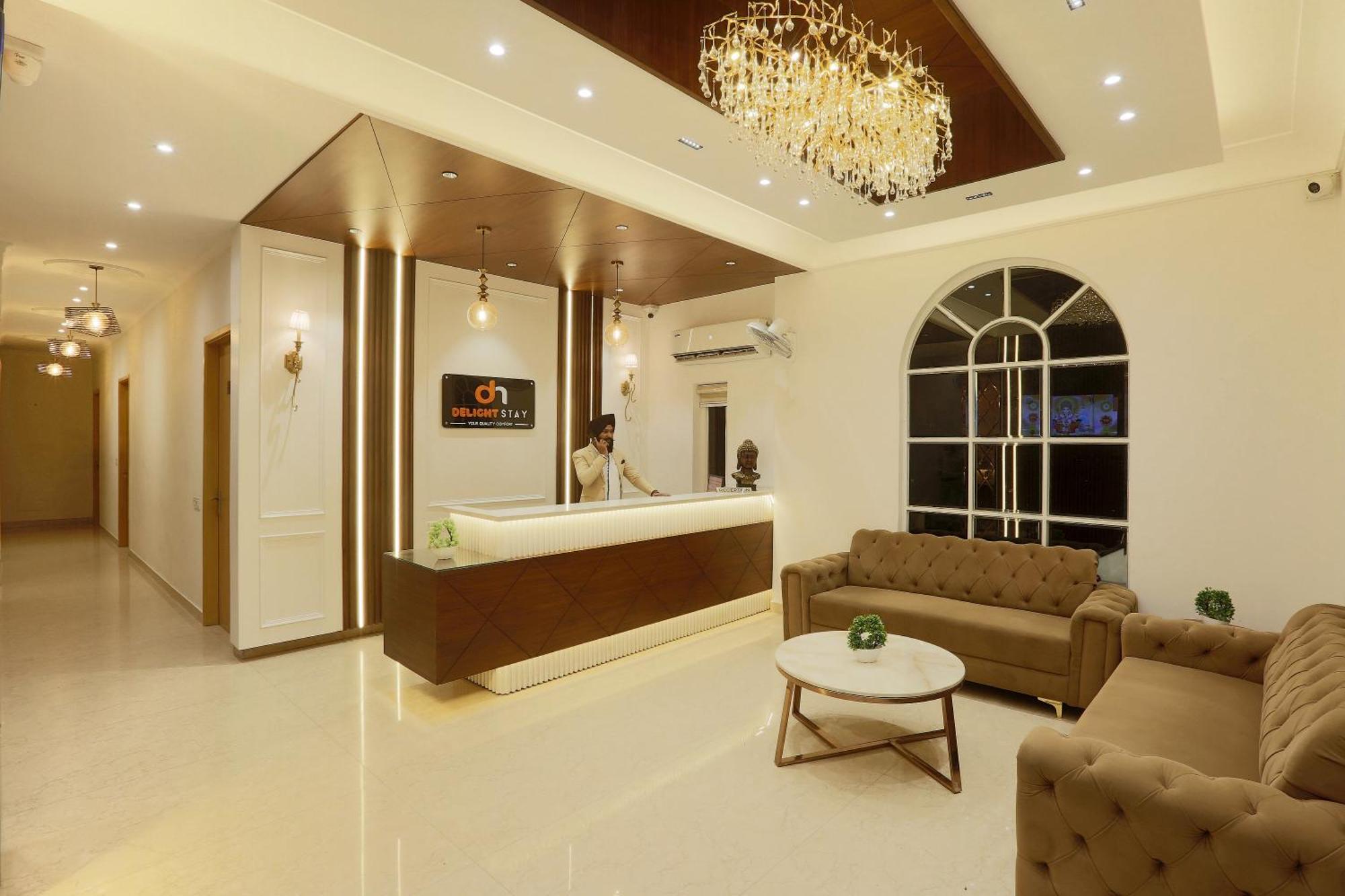 Hotel Suryaa Palace By East End Delhi Airport New Delhi