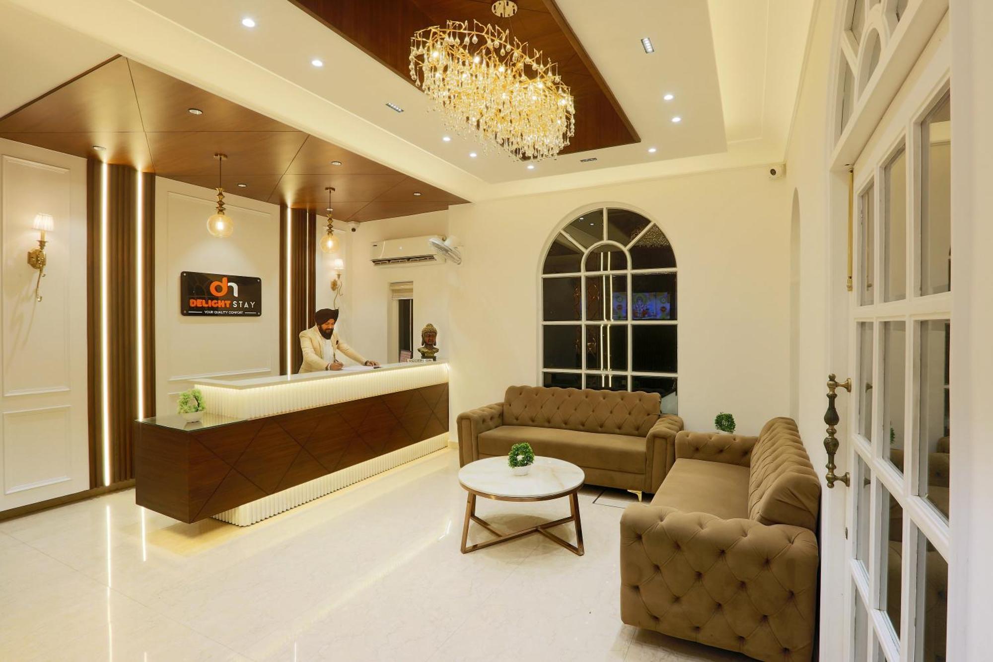 Hotel Suryaa Palace By East End Delhi Airport Hotel New Delhi