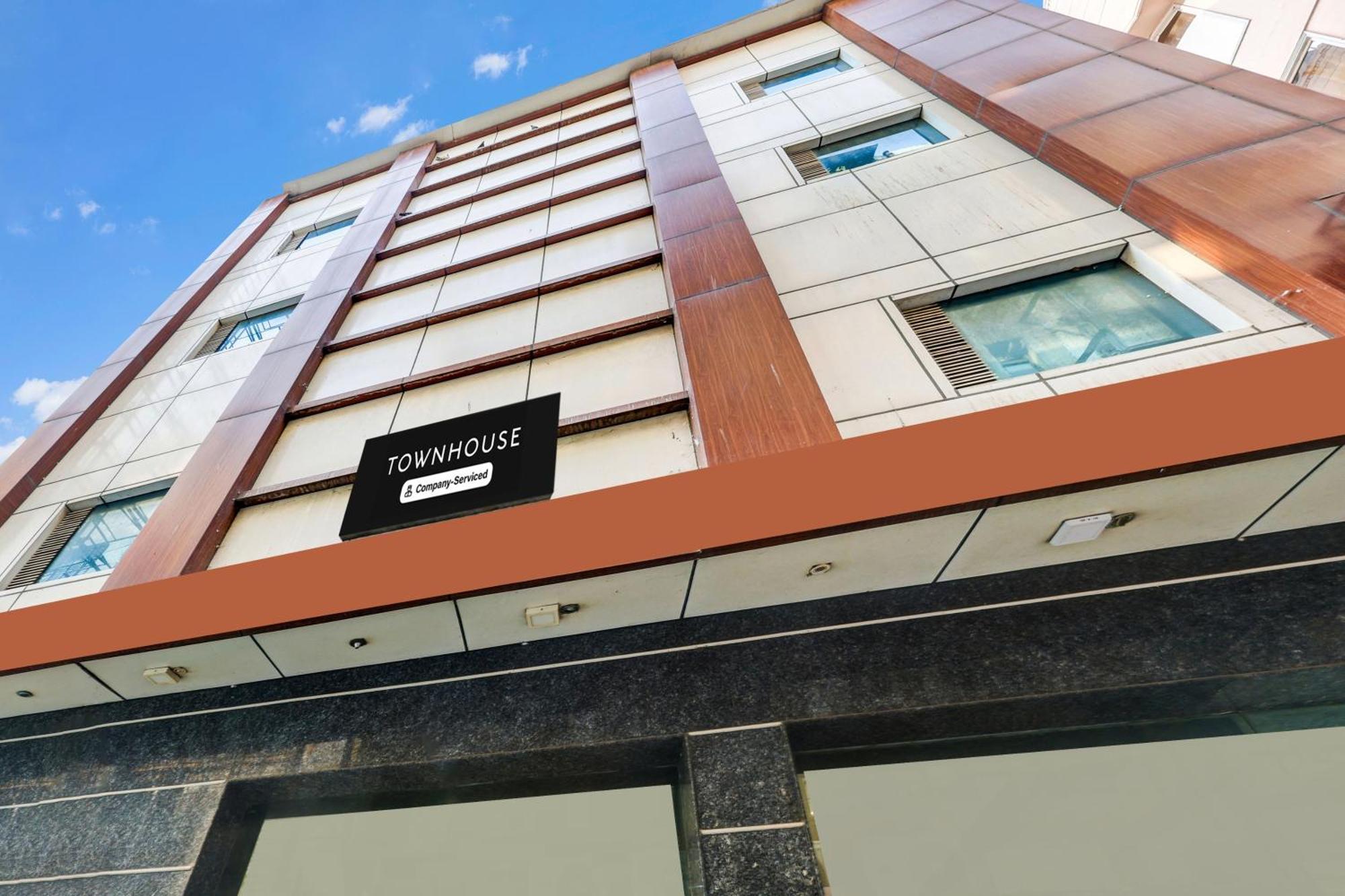 Super Townhouse Arakashan Road Paharganj Formerly Mohan International 3* New Delhi