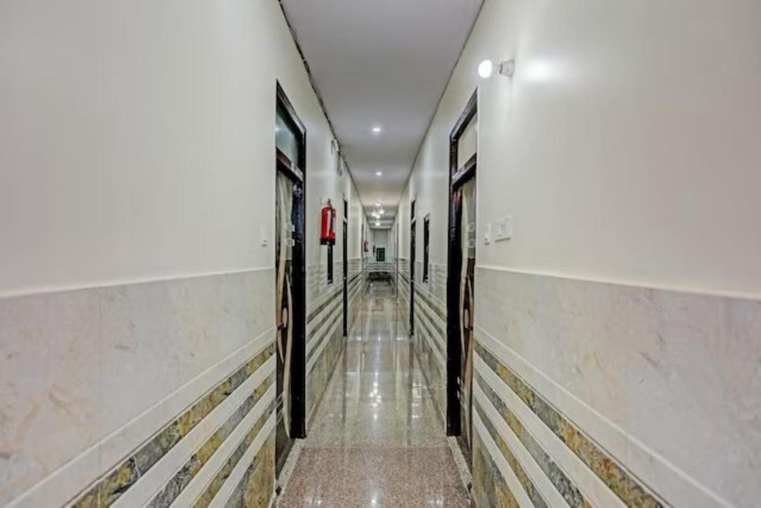 Hotel Jyoti Palace - Karol Bagh Market Nova Deli
