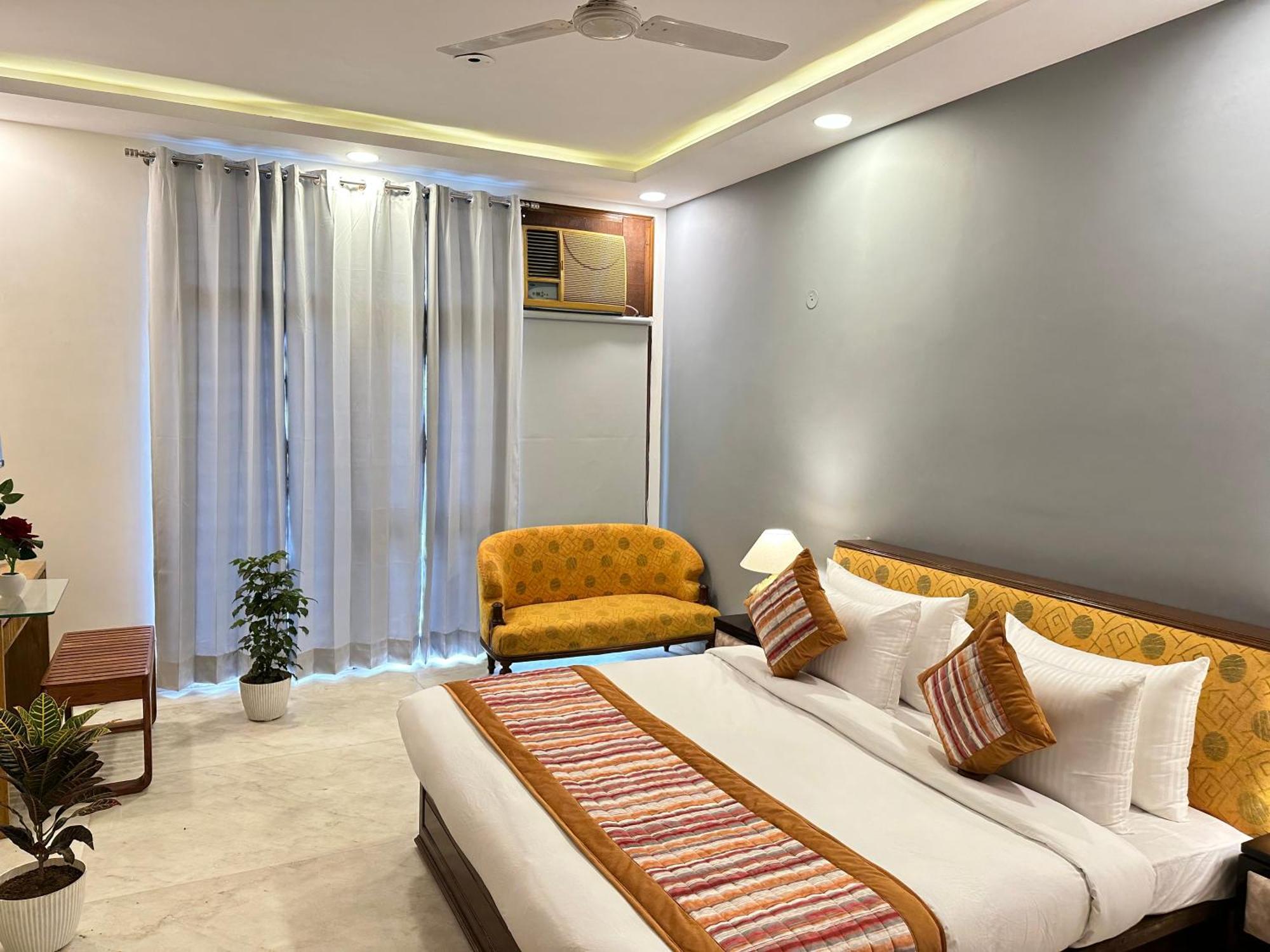 Grove Residency Hauz Khas Couple Friendly New Delhi