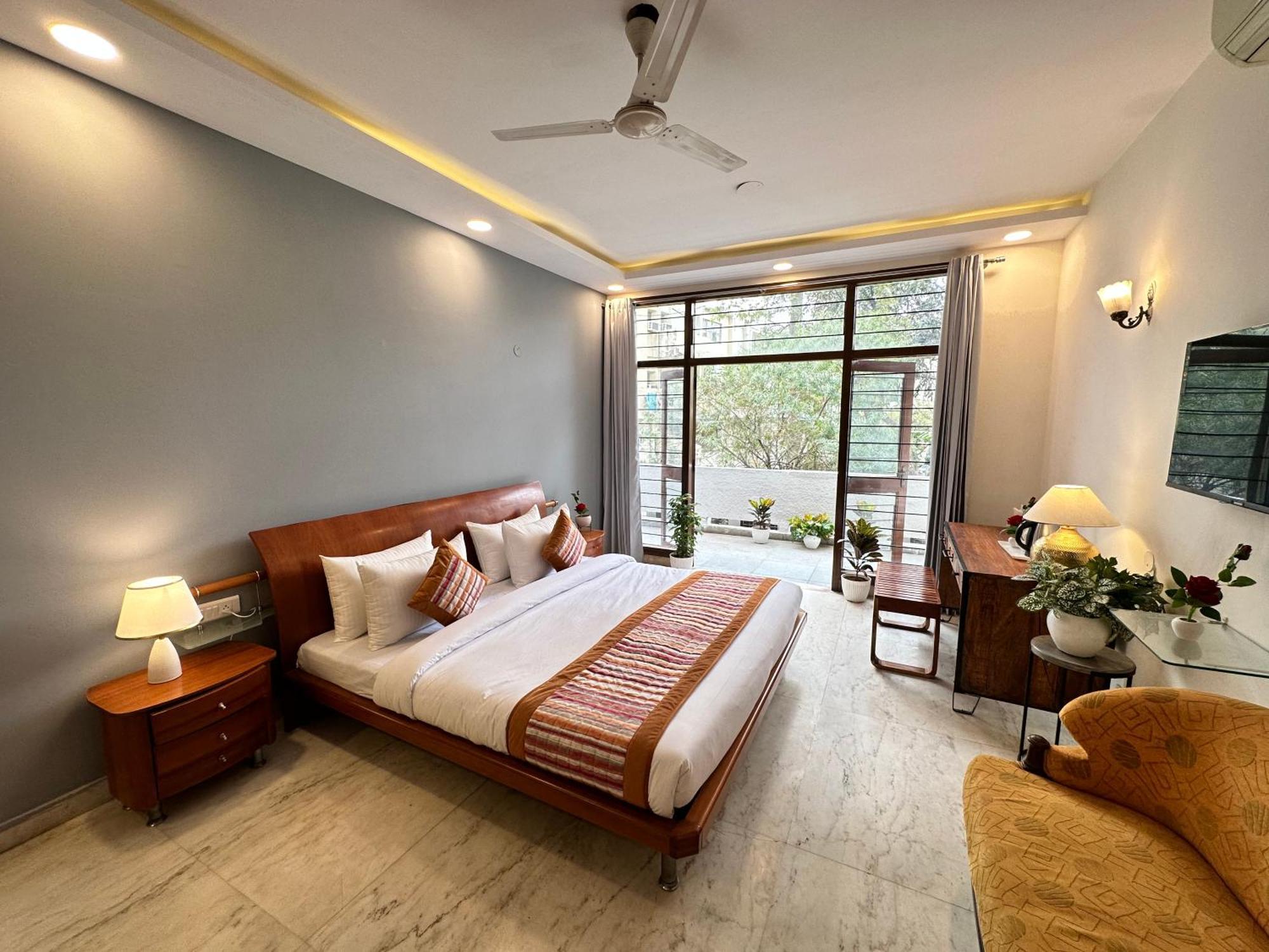 Grove Residency Hauz Khas Couple Friendly