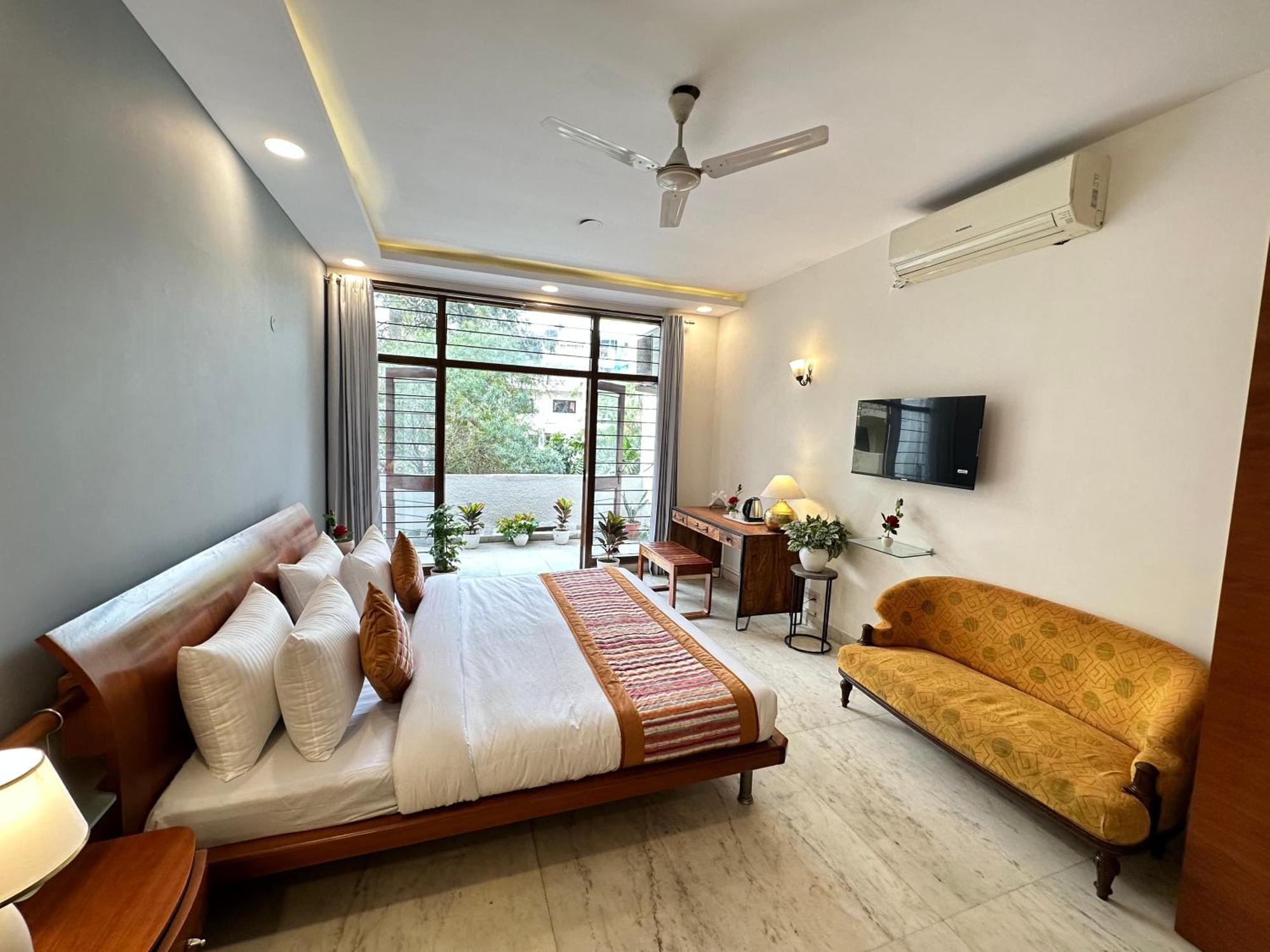 Hotel Grove Residency Hauz Khas Couple Friendly 3*