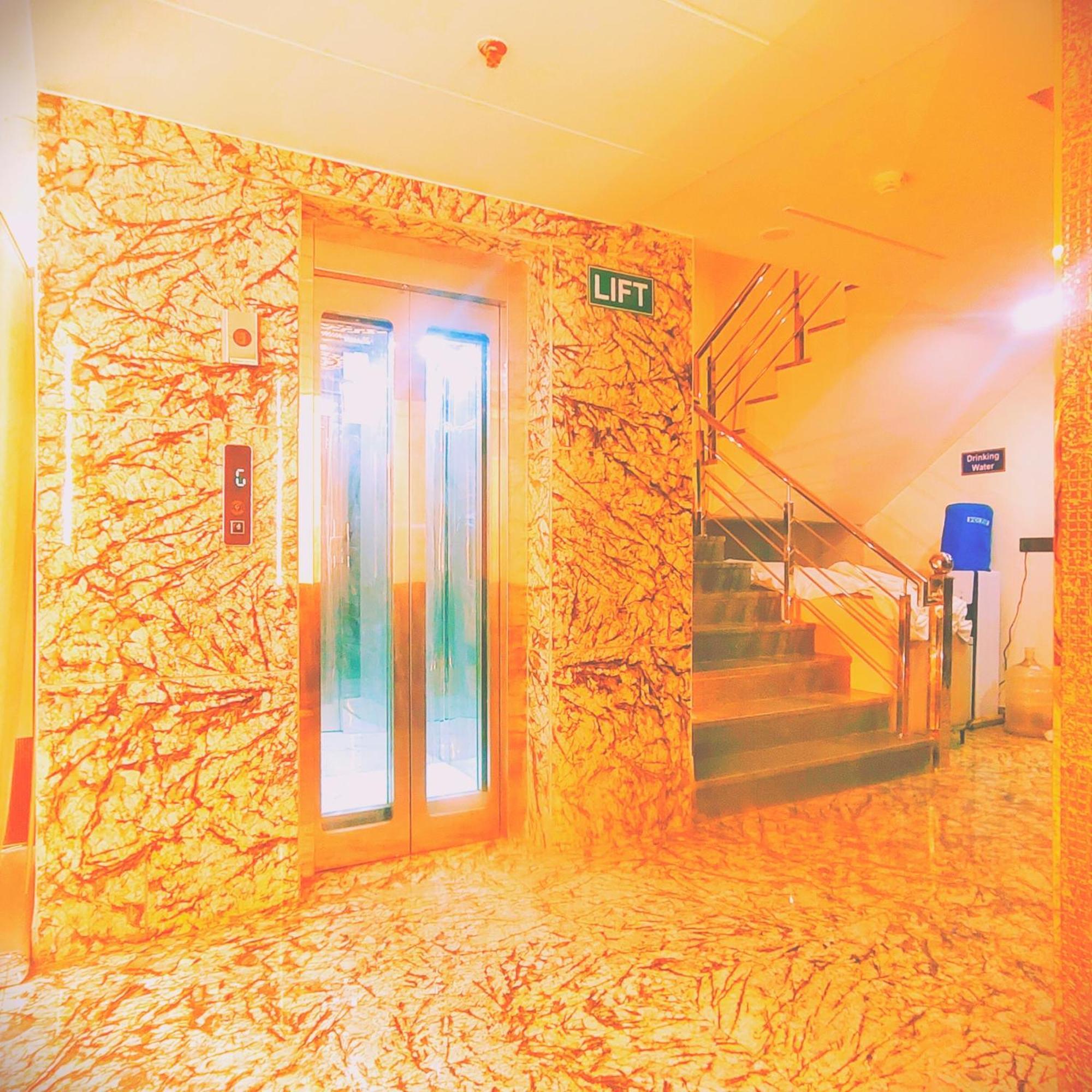 Mehul International -new Delhi Center Hotel New Delhi