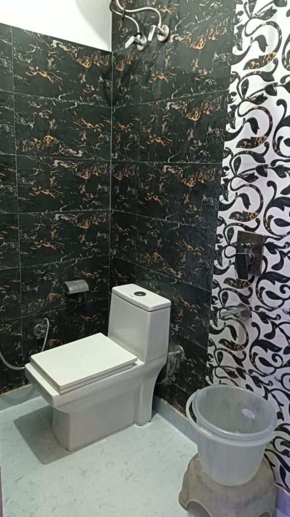 Opal Plaza Near Delhi Airport By- Gross Group