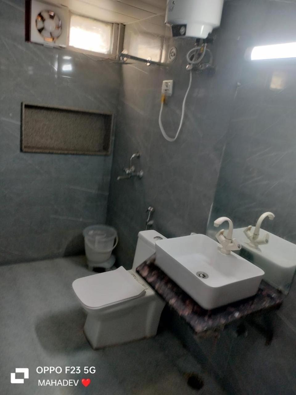 Roomsity Pride Plaza 3*