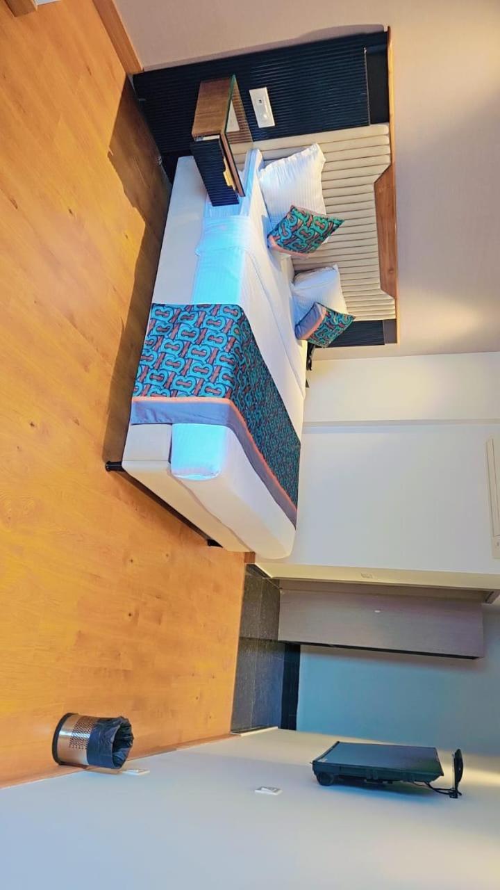 Arch The Lohias Hotel New Delhi