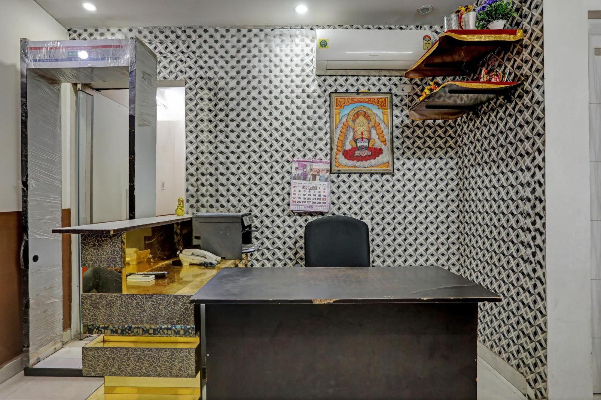 Hotel O Kanak Palace New Delhi
