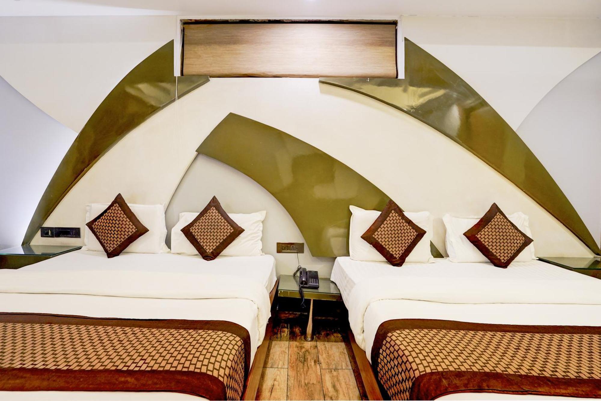 N Maharani Free Airport Pickup 4*