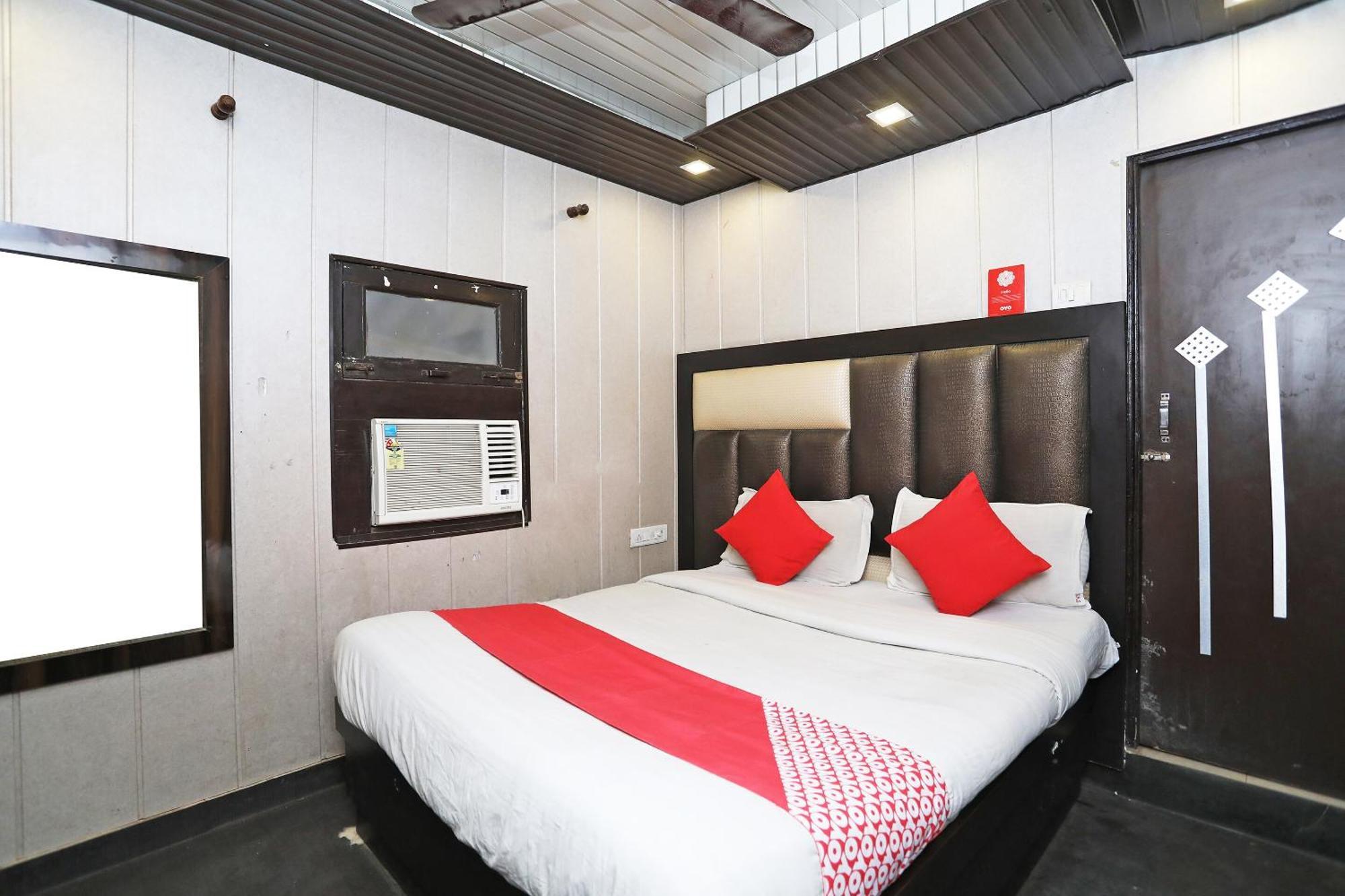 O Shri Sai International Hotel 3*