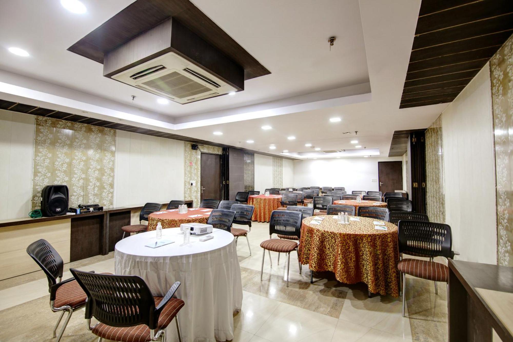 Hotel Karol Bagh Good Times Hotel Near Ganga Ram Hospital