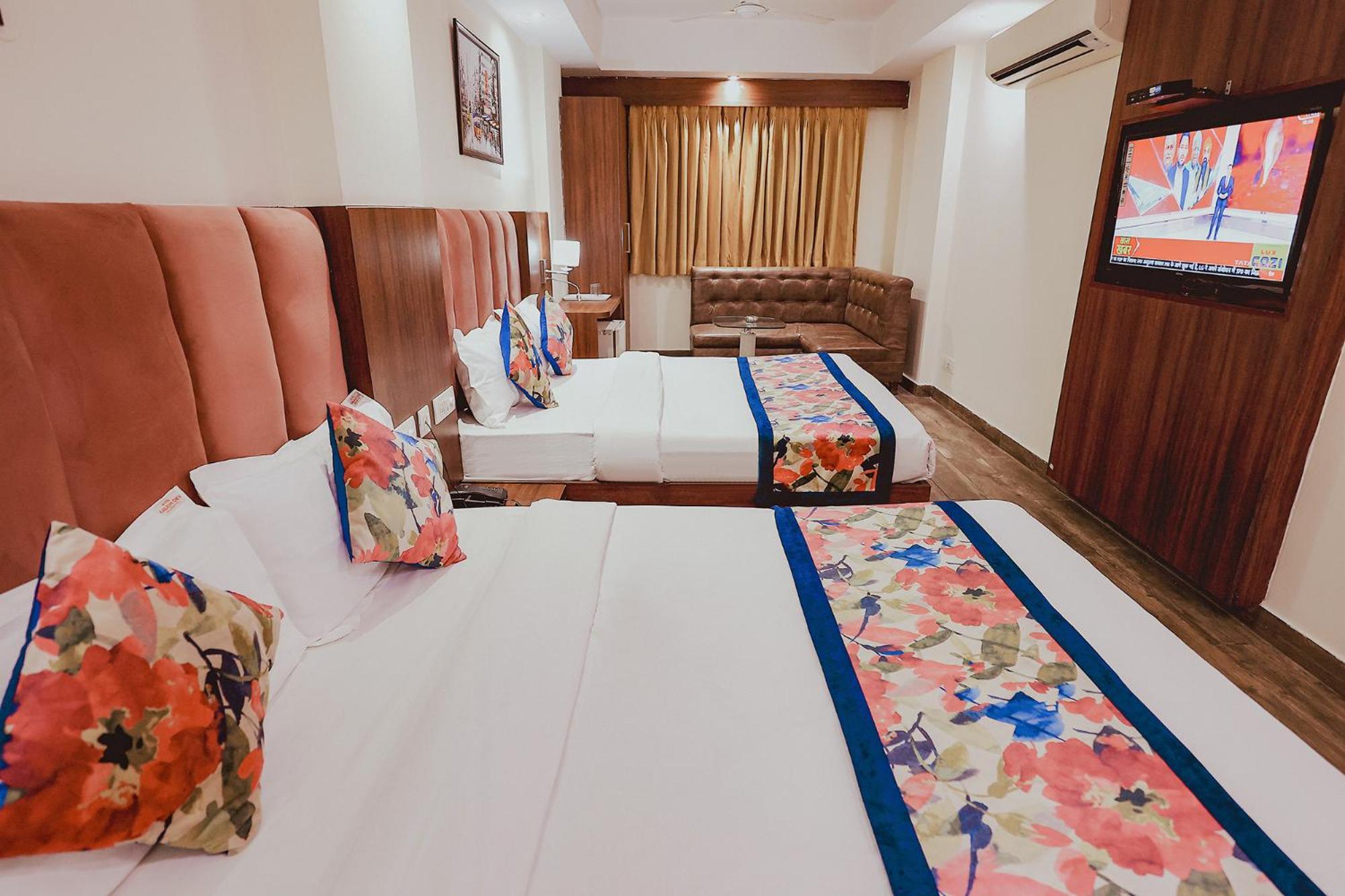 Hotel Fabhotel The Kailash Dev New Delhi