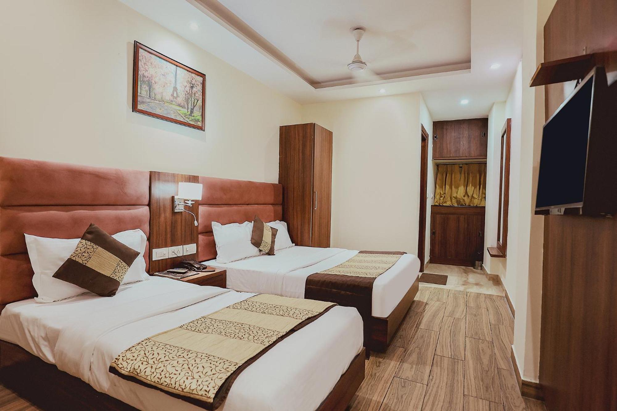 Fabhotel The Kailash Dev Hotel New Delhi