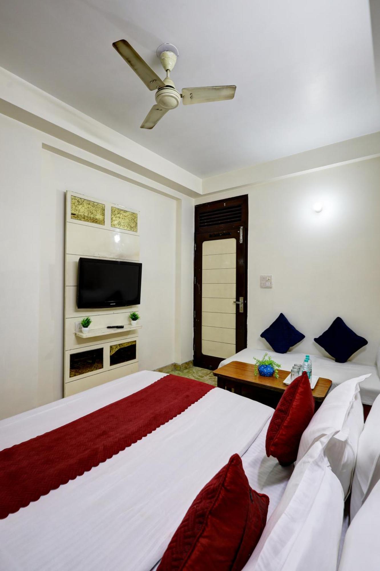 Hotel Nancy Dx Near Railway Station