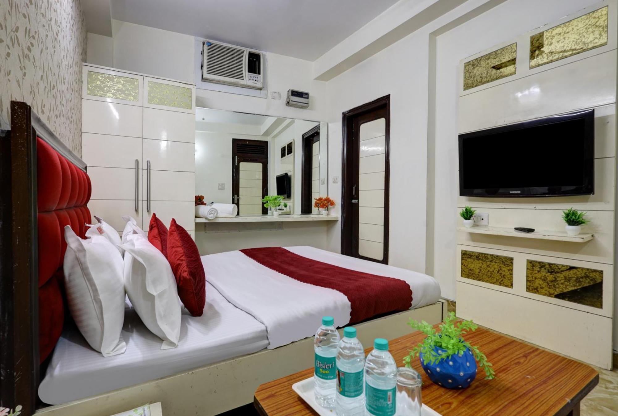 Hotel Nancy Dx Near Railway Station 3*