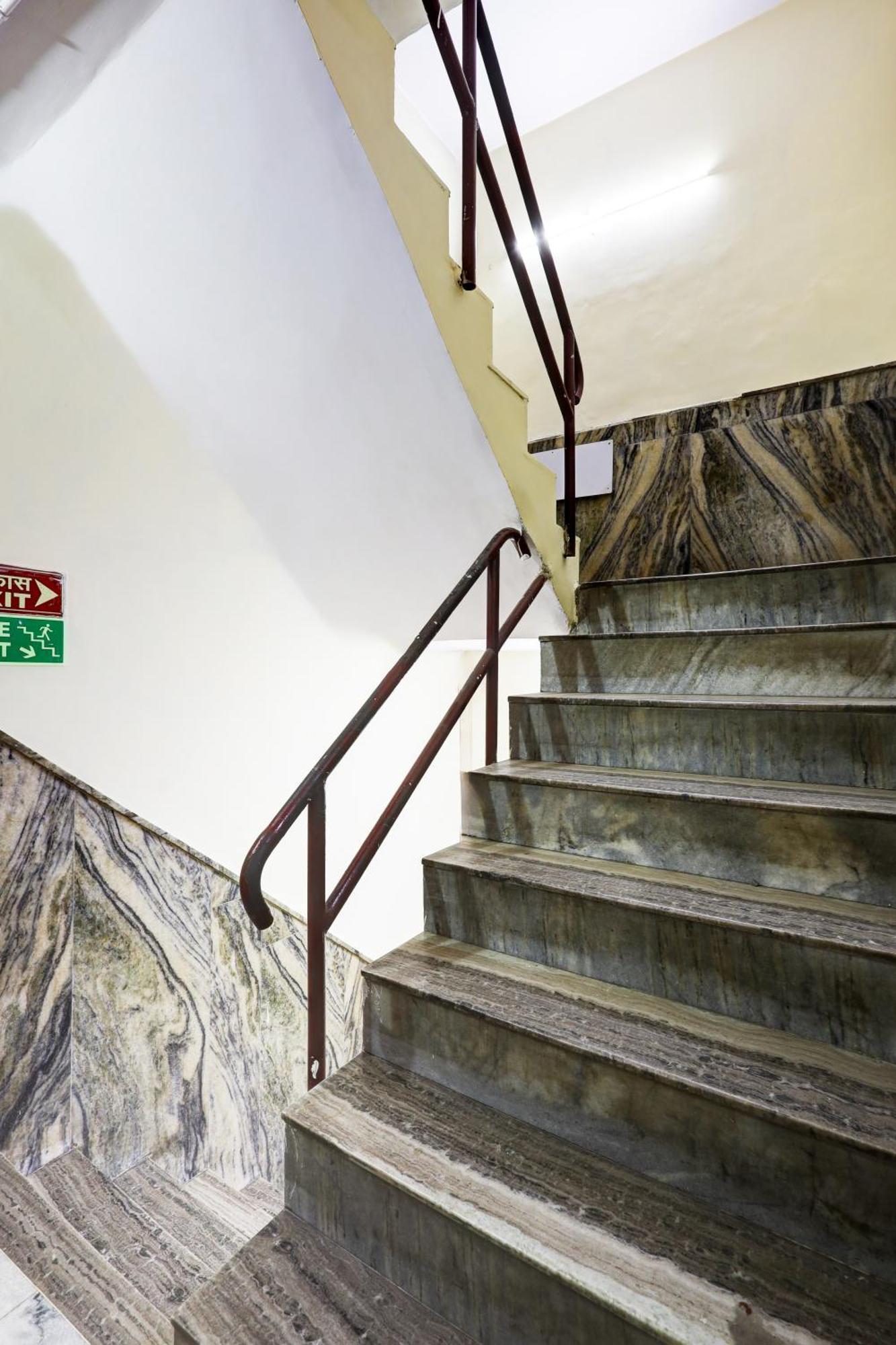 Nancy Dx Near Railway Station Hotel New Delhi