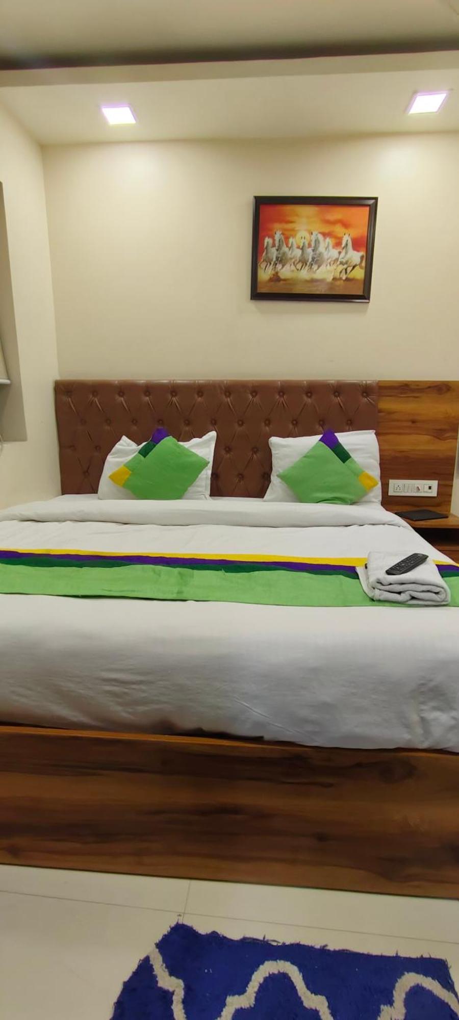 The Greet Pramont Plaza Igi Airport Delhi Hotel 4*