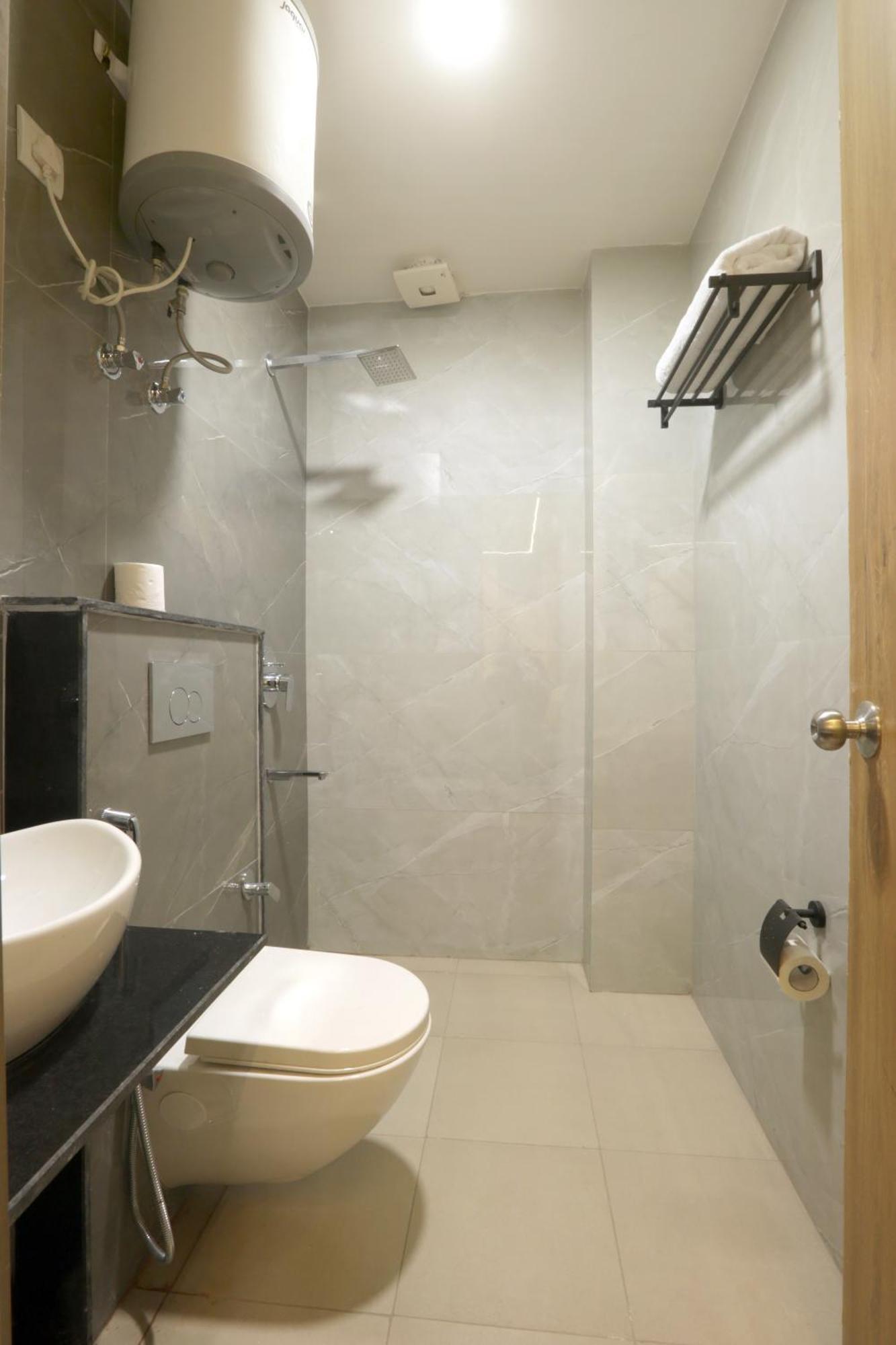 New Luxx - Near Igi Airport Hotel New Delhi