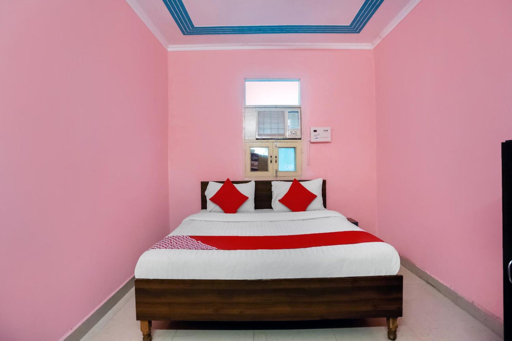 O Peak 4* Delhi (National Capital Territory of India)