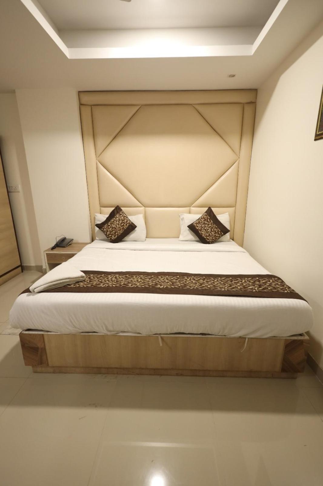 Paramont Near Airport New Delhi