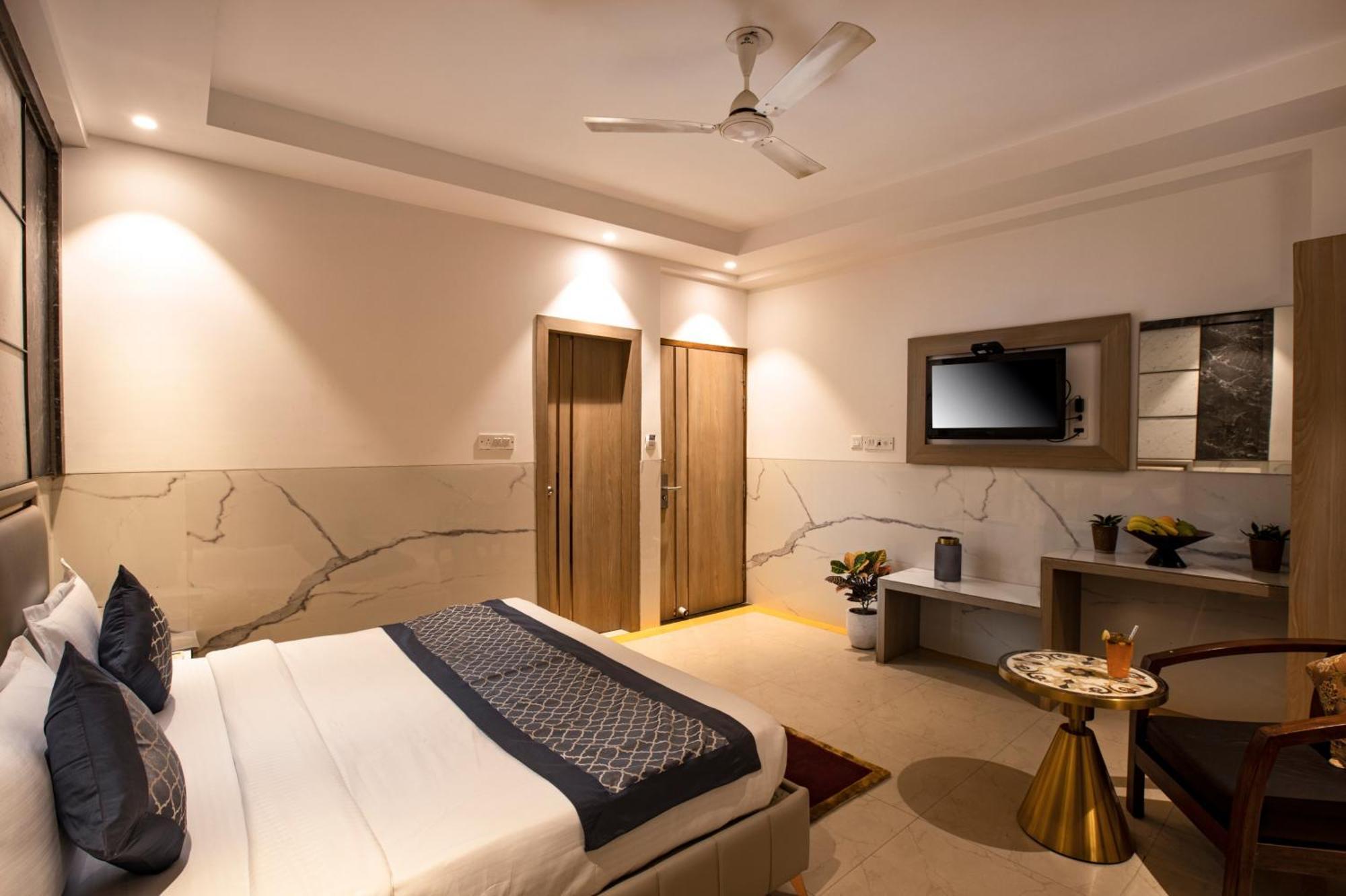 Delhi 37 By Star Group