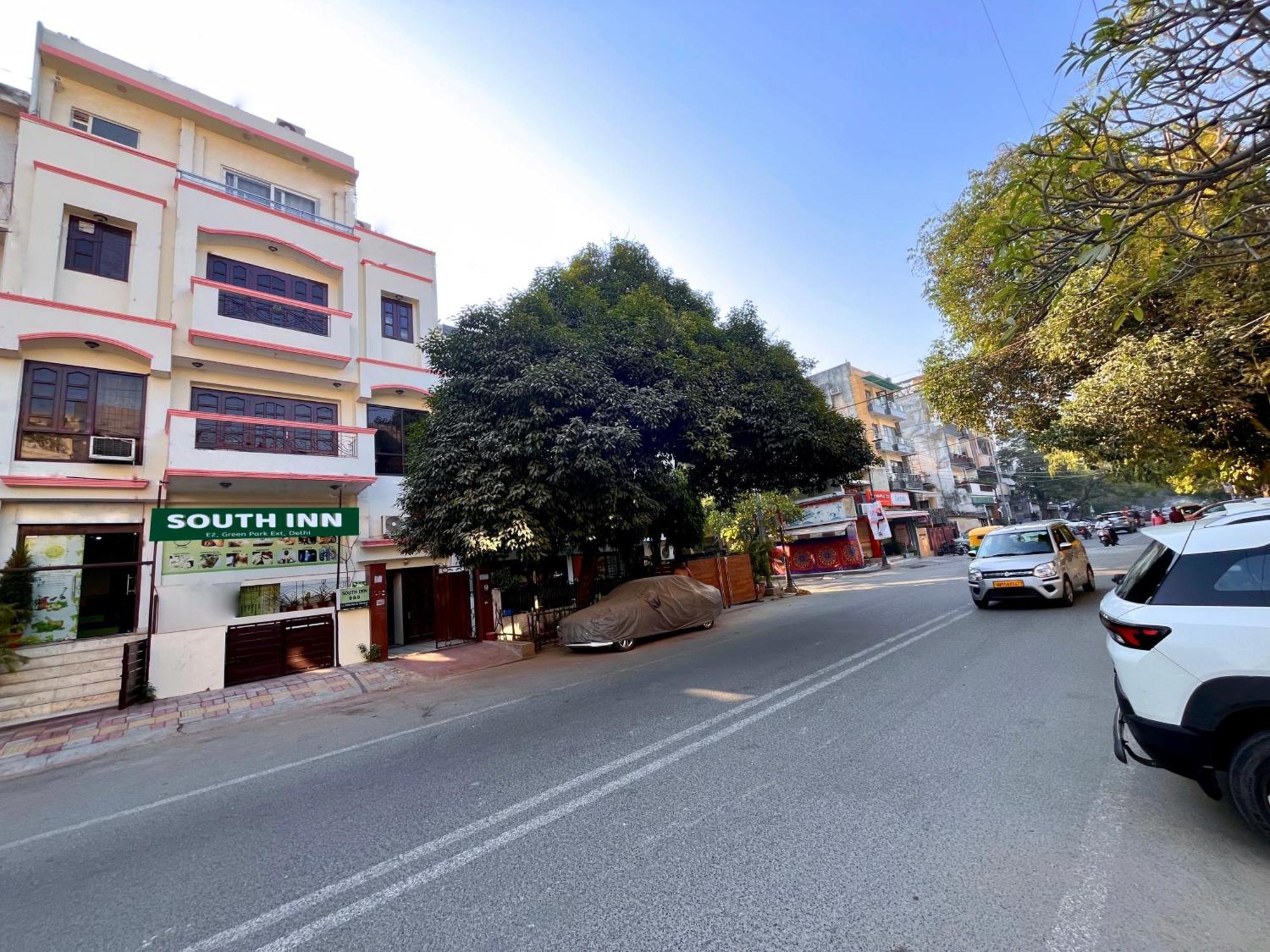 South - Park Near Hauz Khas South Delhi 3*