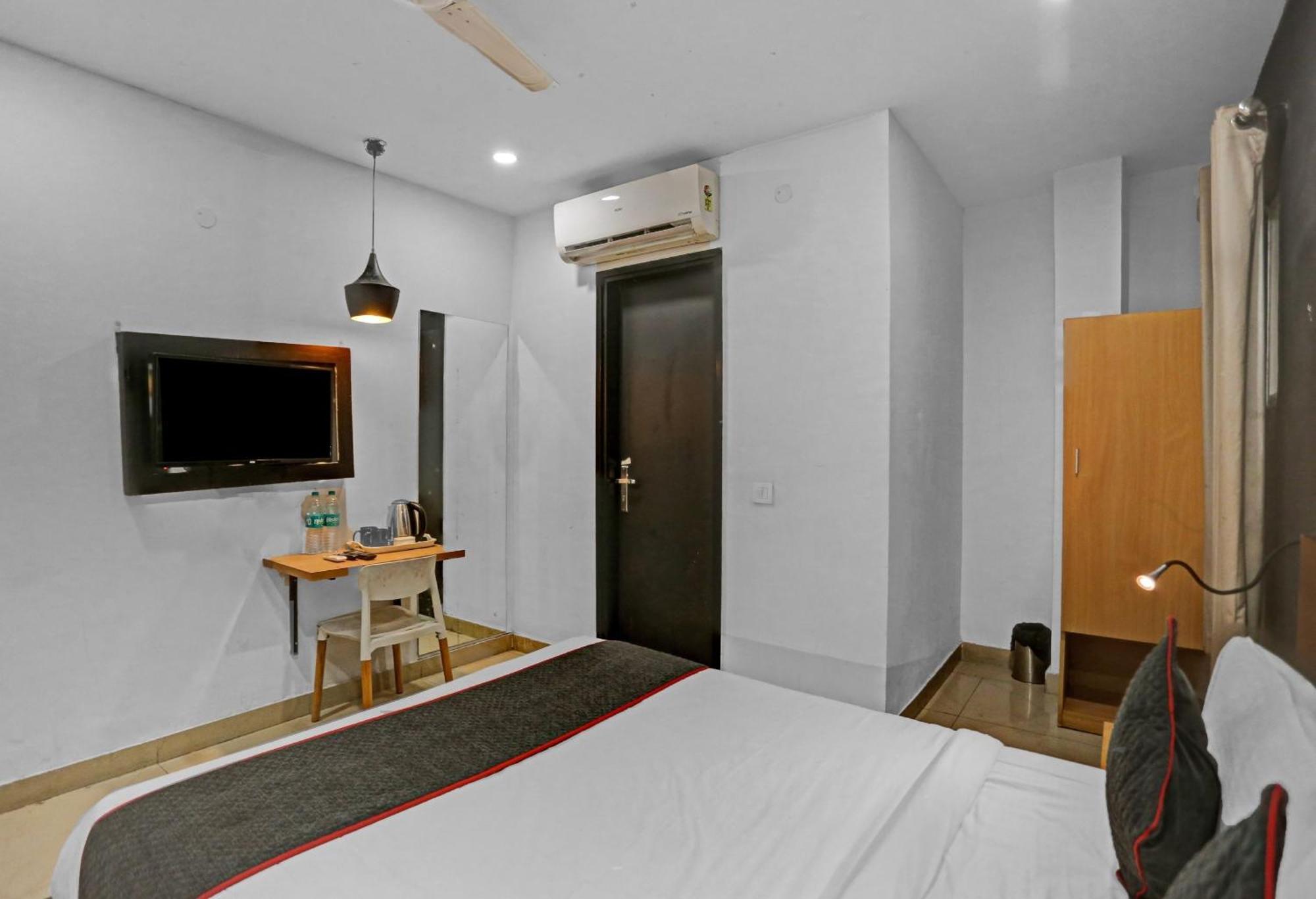 Hotel Townhouse Nangal Raya Pankha Road