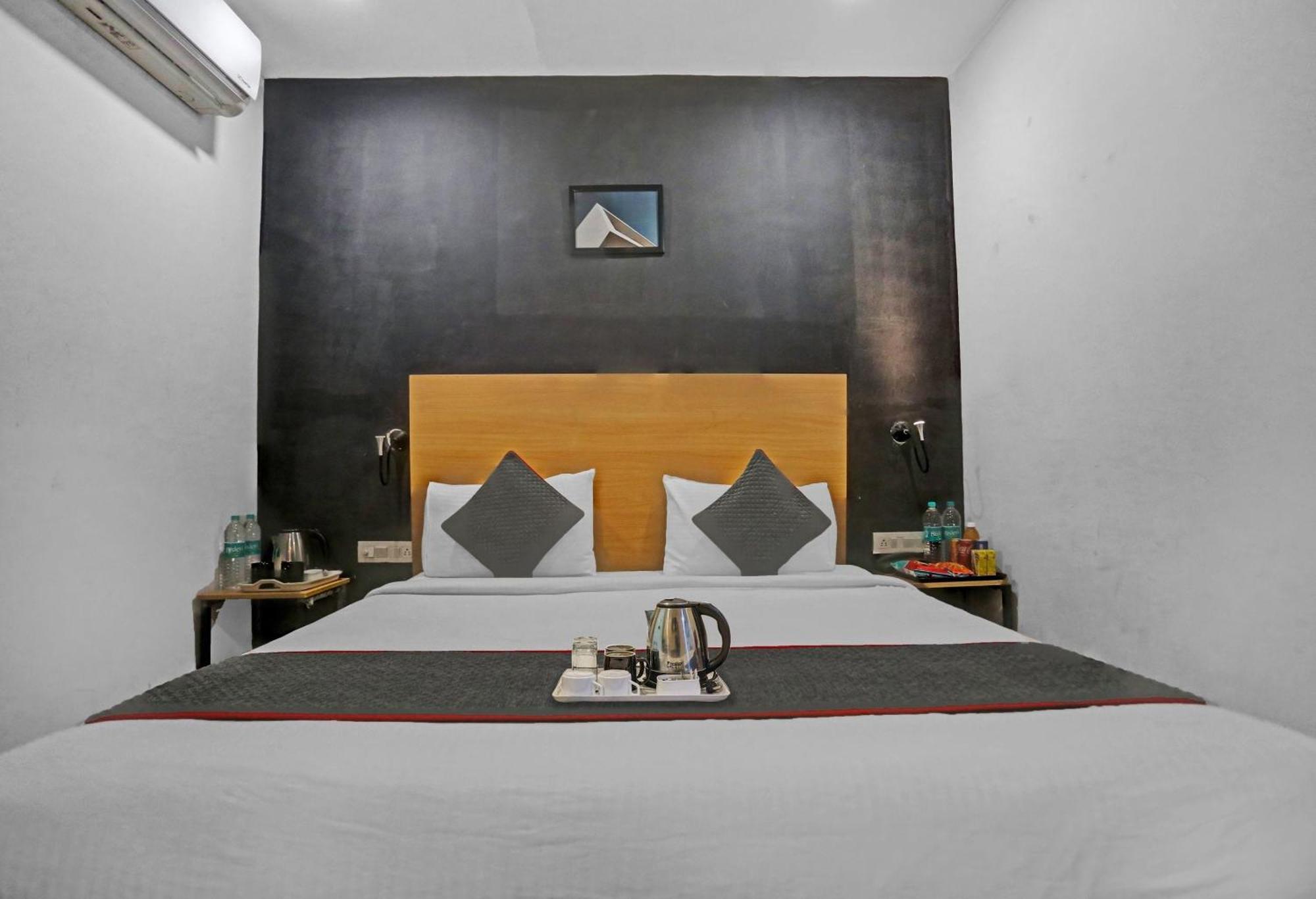 Hotel Townhouse Nangal Raya Pankha Road