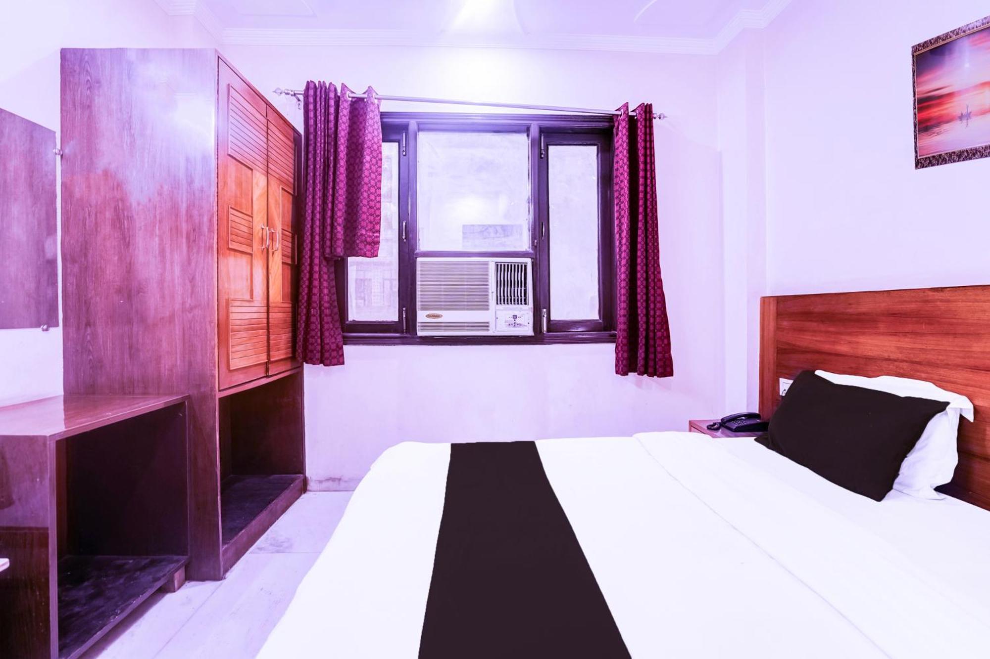 O De Gold Karol Bagh Hotel 3*