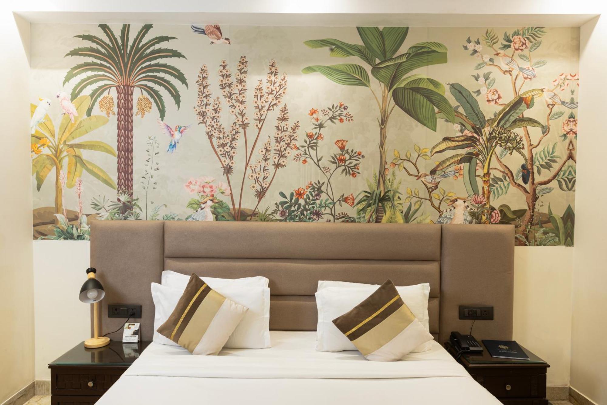 Hotel The Orion Express - East Of Kailash New Delhi