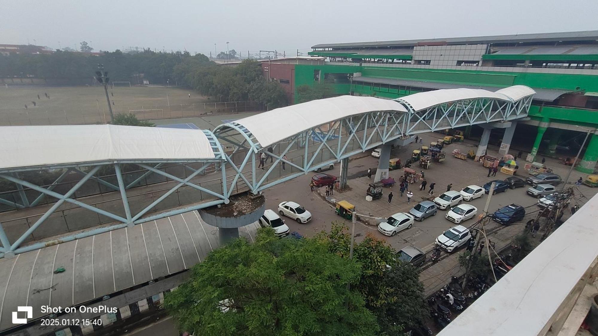 Super Hotel Royal Inn Satya Niketan - Couple Friendly *