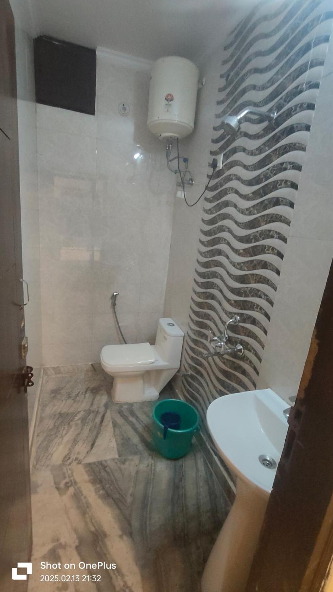 Hotel Super Hotel Royal Inn Satya Niketan - Couple Friendly