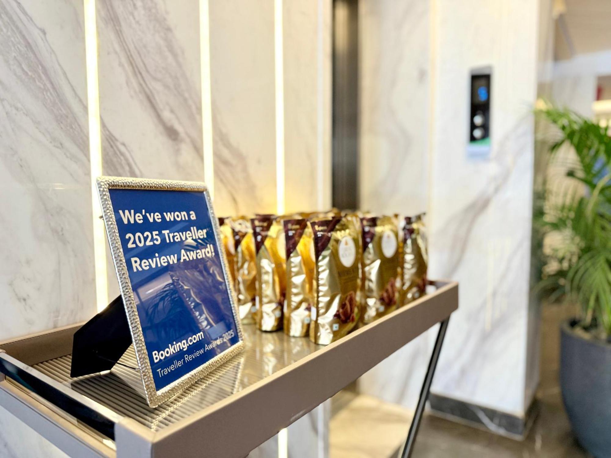 The Prime Delhi - 2025 Traveller'S Choice Award Winning Hotel Hotel New Delhi