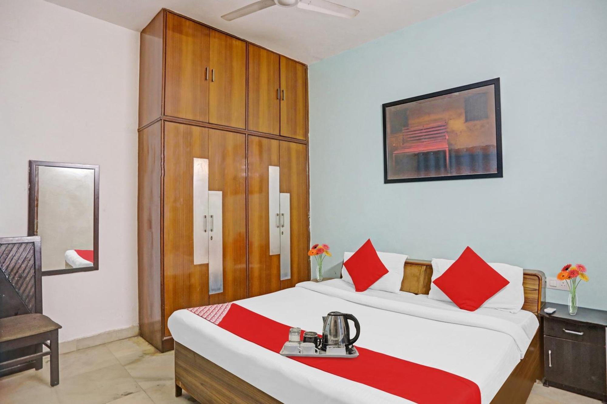 O Premium Near Dlf Avenue Saket