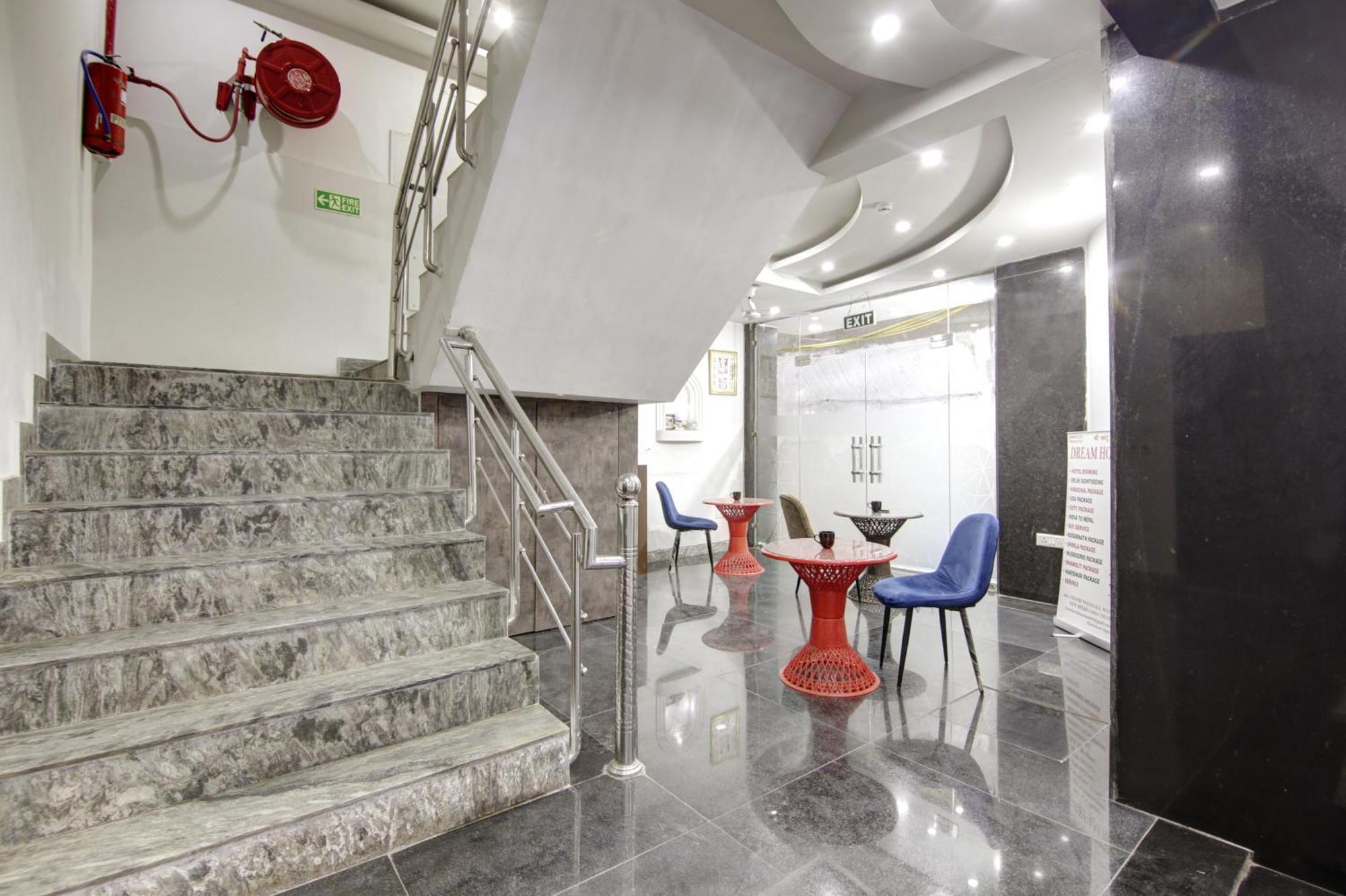 Albergue S B Inn-near Train Station *