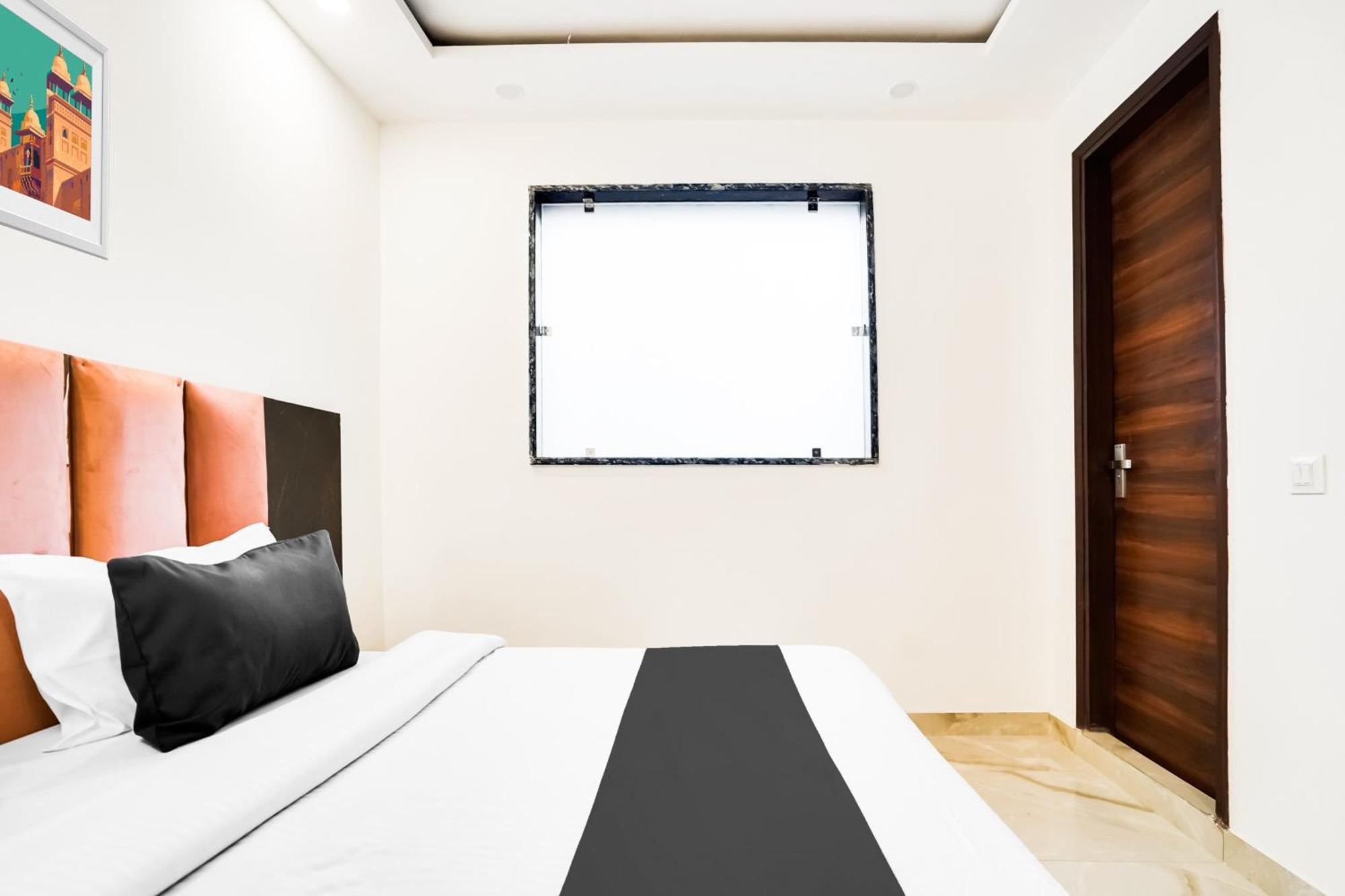Hotel O Aarna