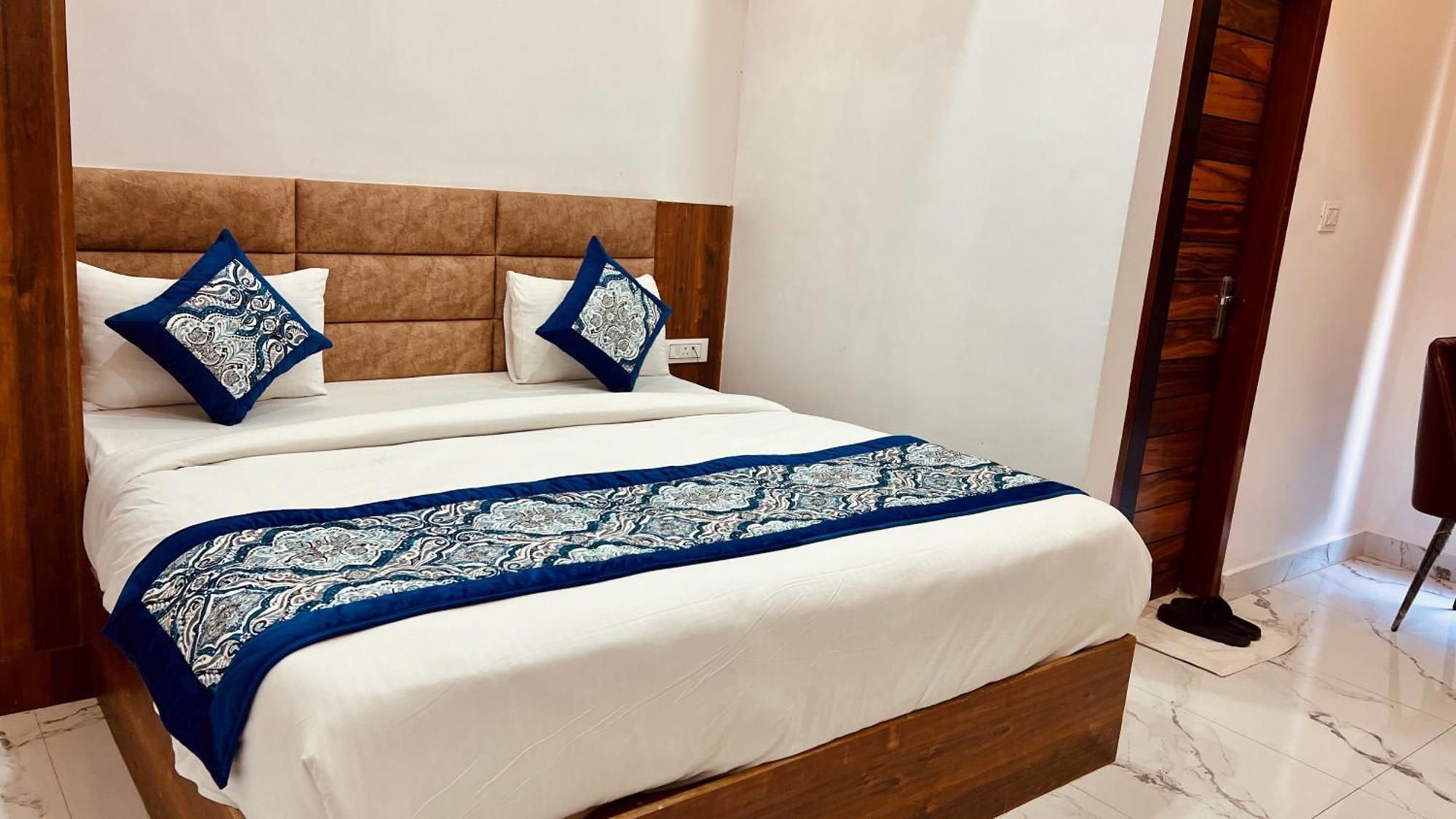 Bed & Breakfast Aerovilla By Jmd Group